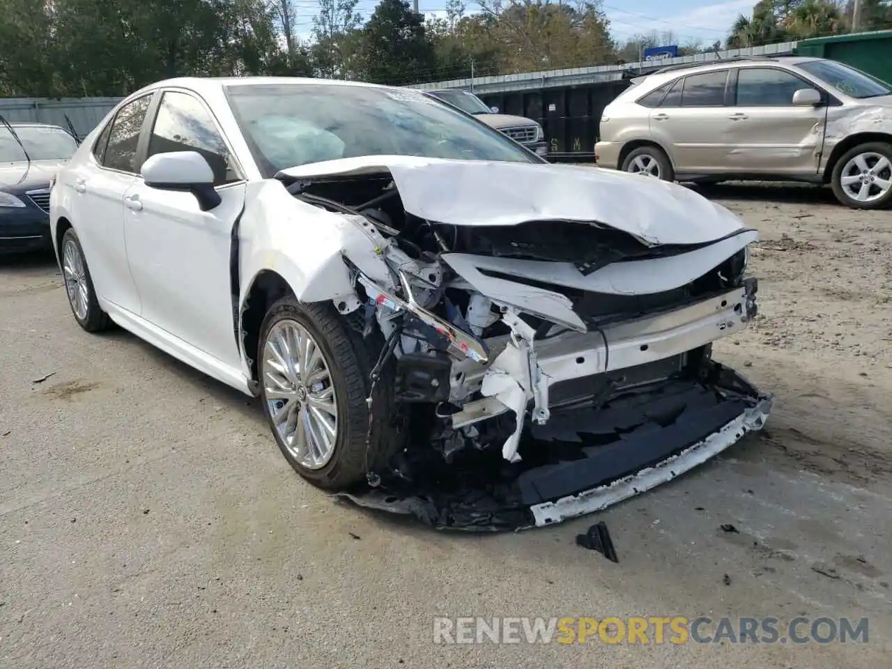 1 Photograph of a damaged car 4T1B11HK9KU717506 TOYOTA CAMRY 2019