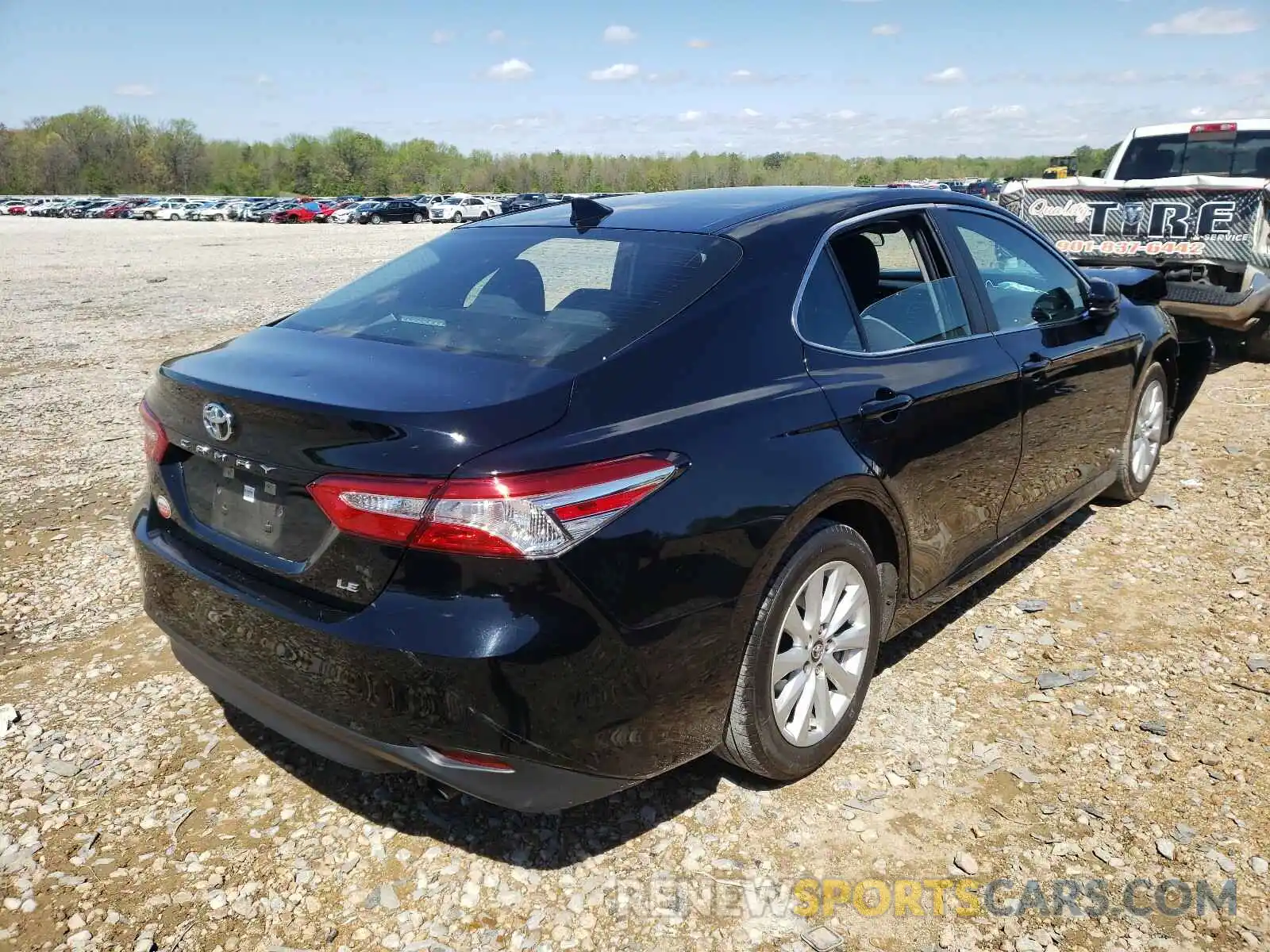 4 Фотография поврежденного автомобиля 4T1B11HK9KU717571 TOYOTA CAMRY 2019