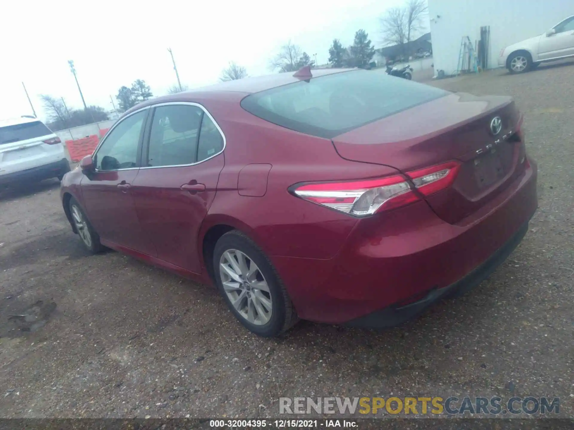 3 Photograph of a damaged car 4T1B11HK9KU718204 TOYOTA CAMRY 2019