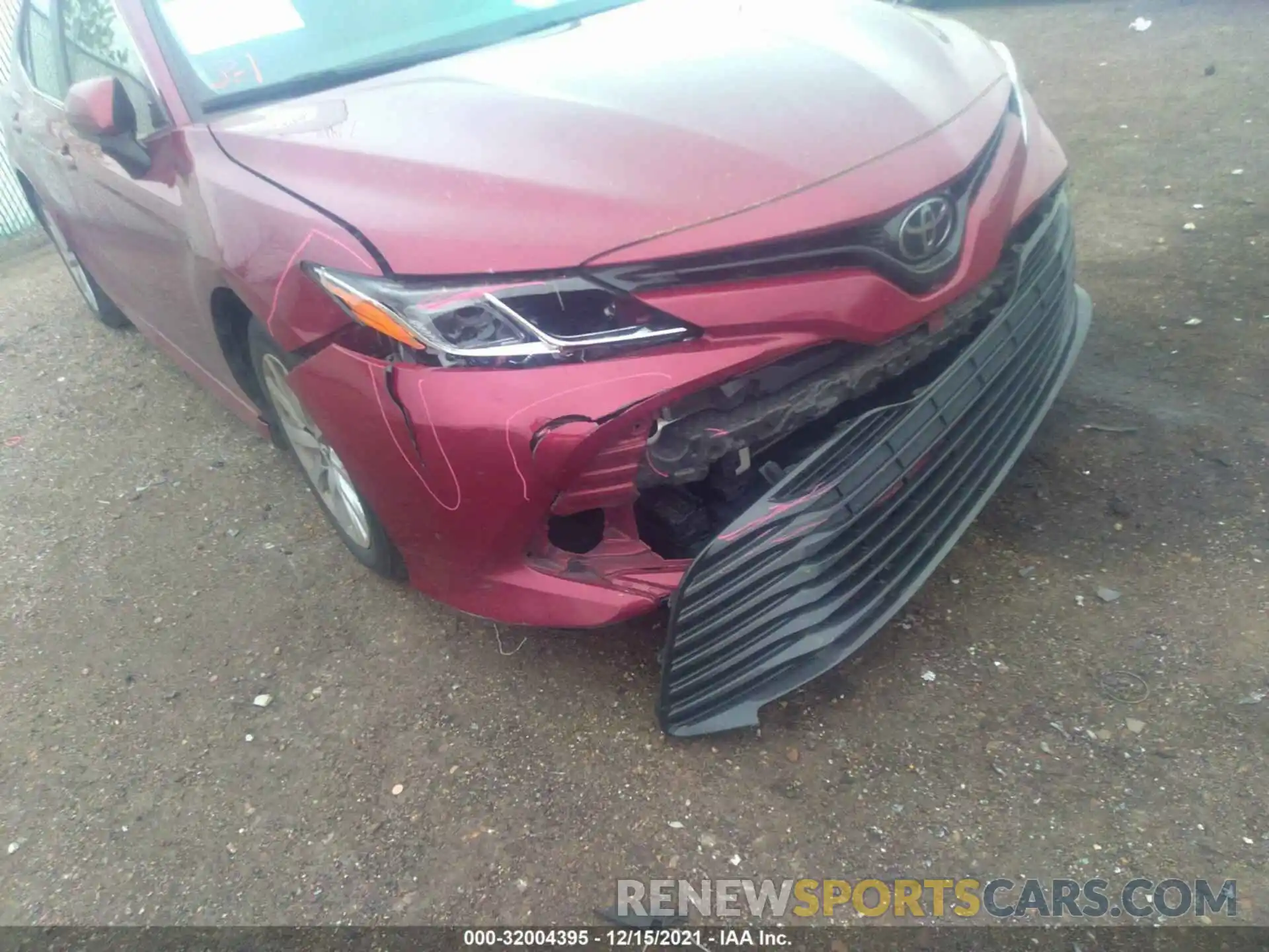 6 Photograph of a damaged car 4T1B11HK9KU718204 TOYOTA CAMRY 2019