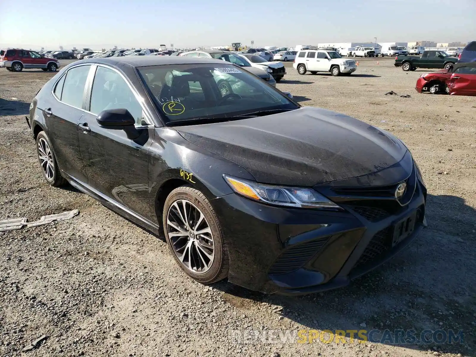 1 Photograph of a damaged car 4T1B11HK9KU718431 TOYOTA CAMRY 2019