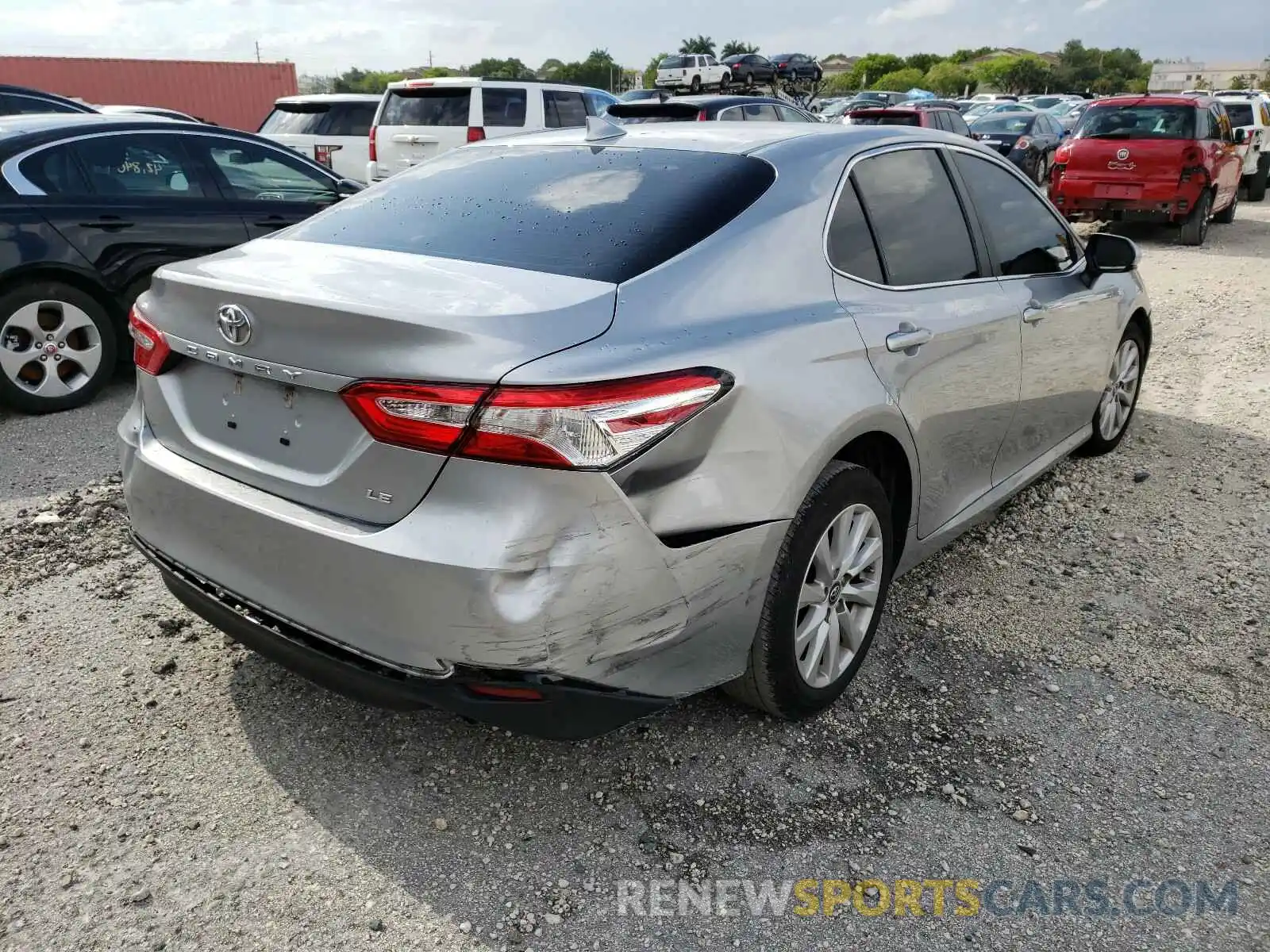 4 Photograph of a damaged car 4T1B11HK9KU719367 TOYOTA CAMRY 2019