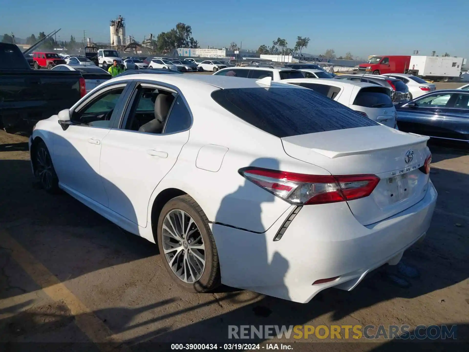 3 Photograph of a damaged car 4T1B11HK9KU720969 TOYOTA CAMRY 2019