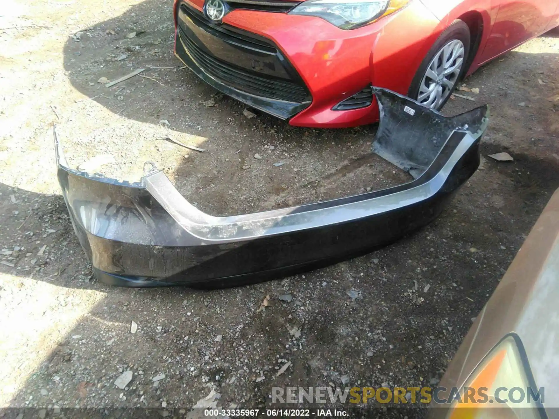 12 Photograph of a damaged car 4T1B11HK9KU721068 TOYOTA CAMRY 2019