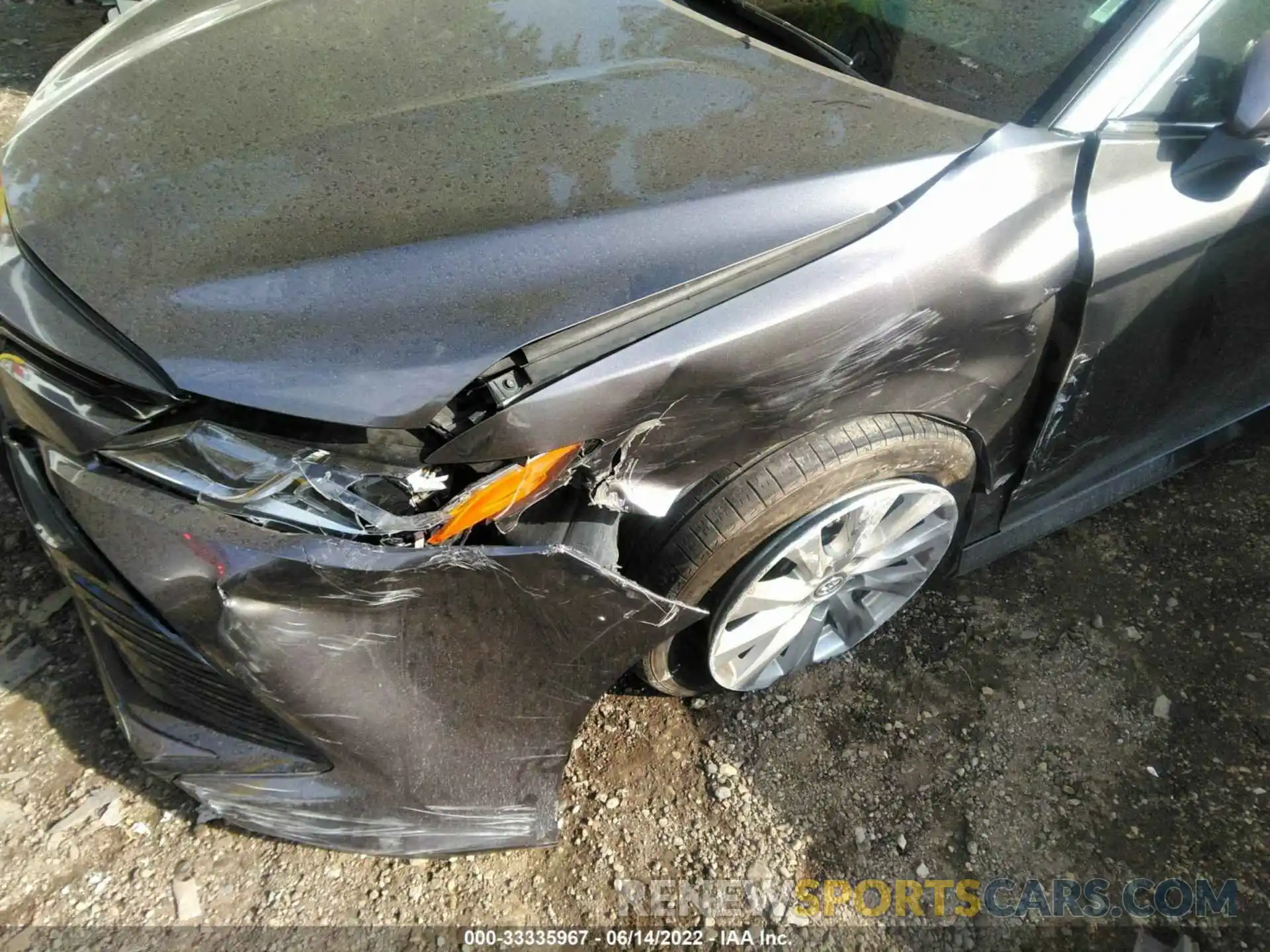 6 Photograph of a damaged car 4T1B11HK9KU721068 TOYOTA CAMRY 2019