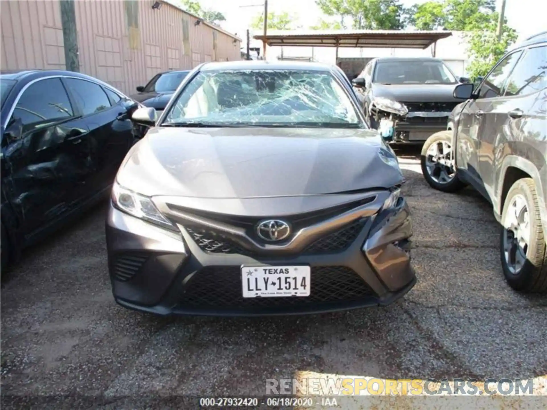 1 Photograph of a damaged car 4T1B11HK9KU722222 TOYOTA CAMRY 2019