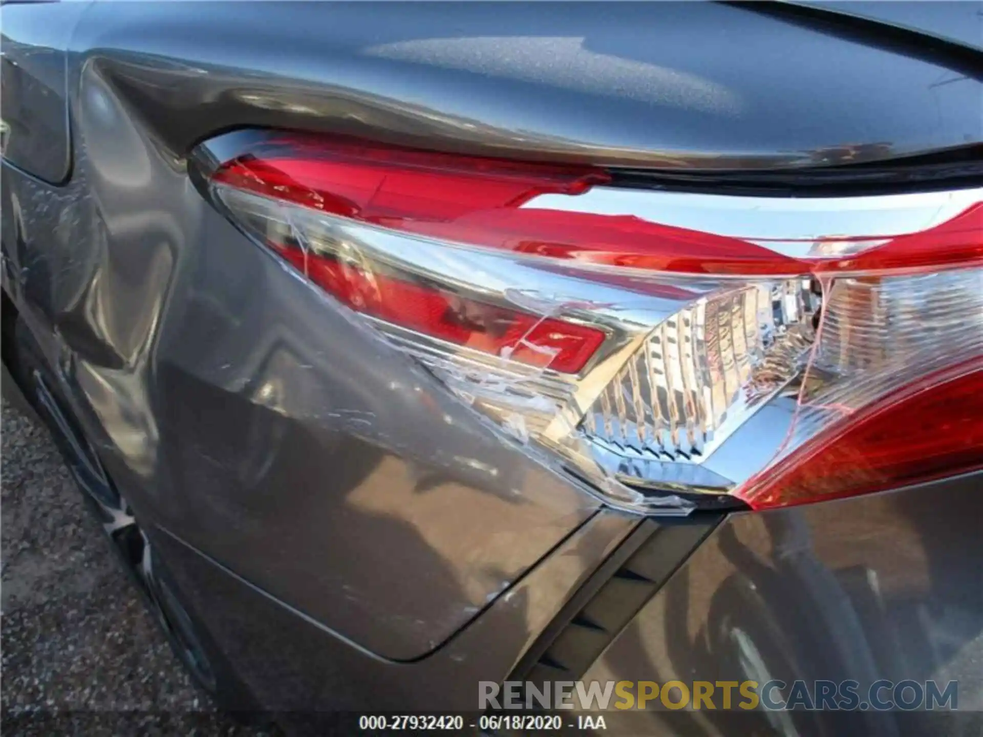 6 Photograph of a damaged car 4T1B11HK9KU722222 TOYOTA CAMRY 2019