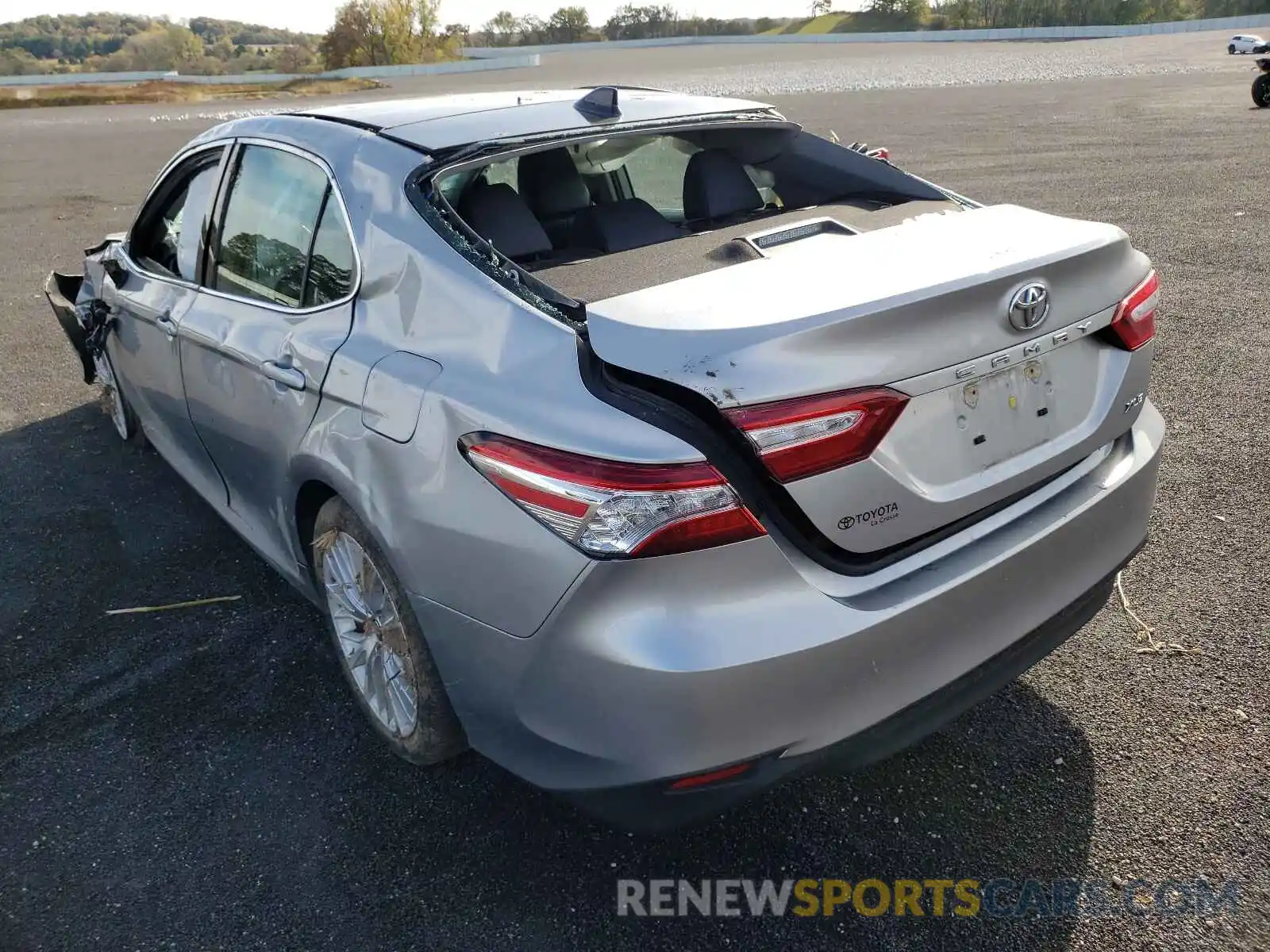 3 Photograph of a damaged car 4T1B11HK9KU722558 TOYOTA CAMRY 2019