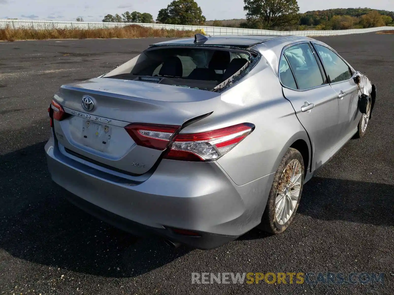 4 Photograph of a damaged car 4T1B11HK9KU722558 TOYOTA CAMRY 2019