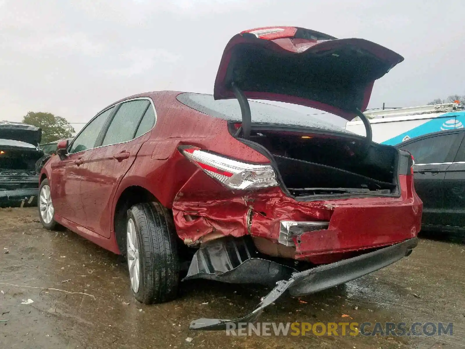 3 Photograph of a damaged car 4T1B11HK9KU722589 TOYOTA CAMRY 2019