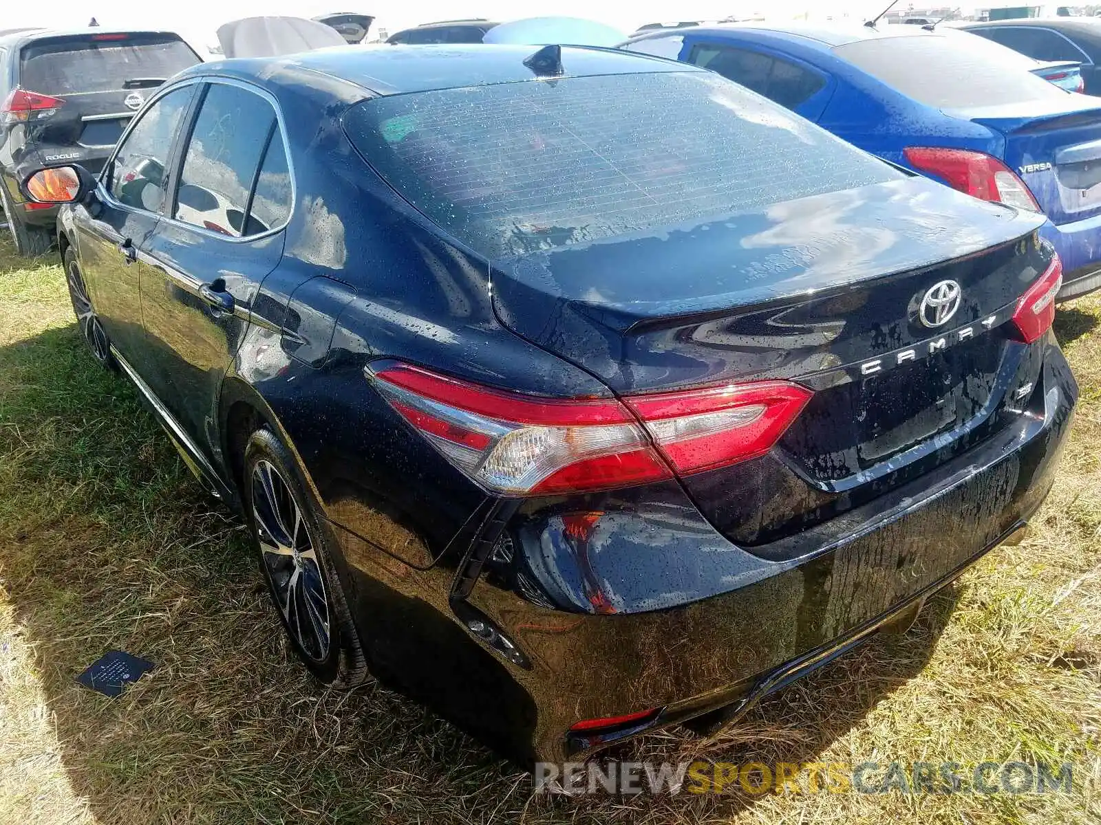 3 Photograph of a damaged car 4T1B11HK9KU723225 TOYOTA CAMRY 2019