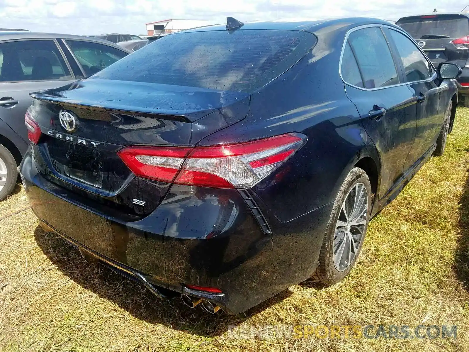 4 Photograph of a damaged car 4T1B11HK9KU723225 TOYOTA CAMRY 2019