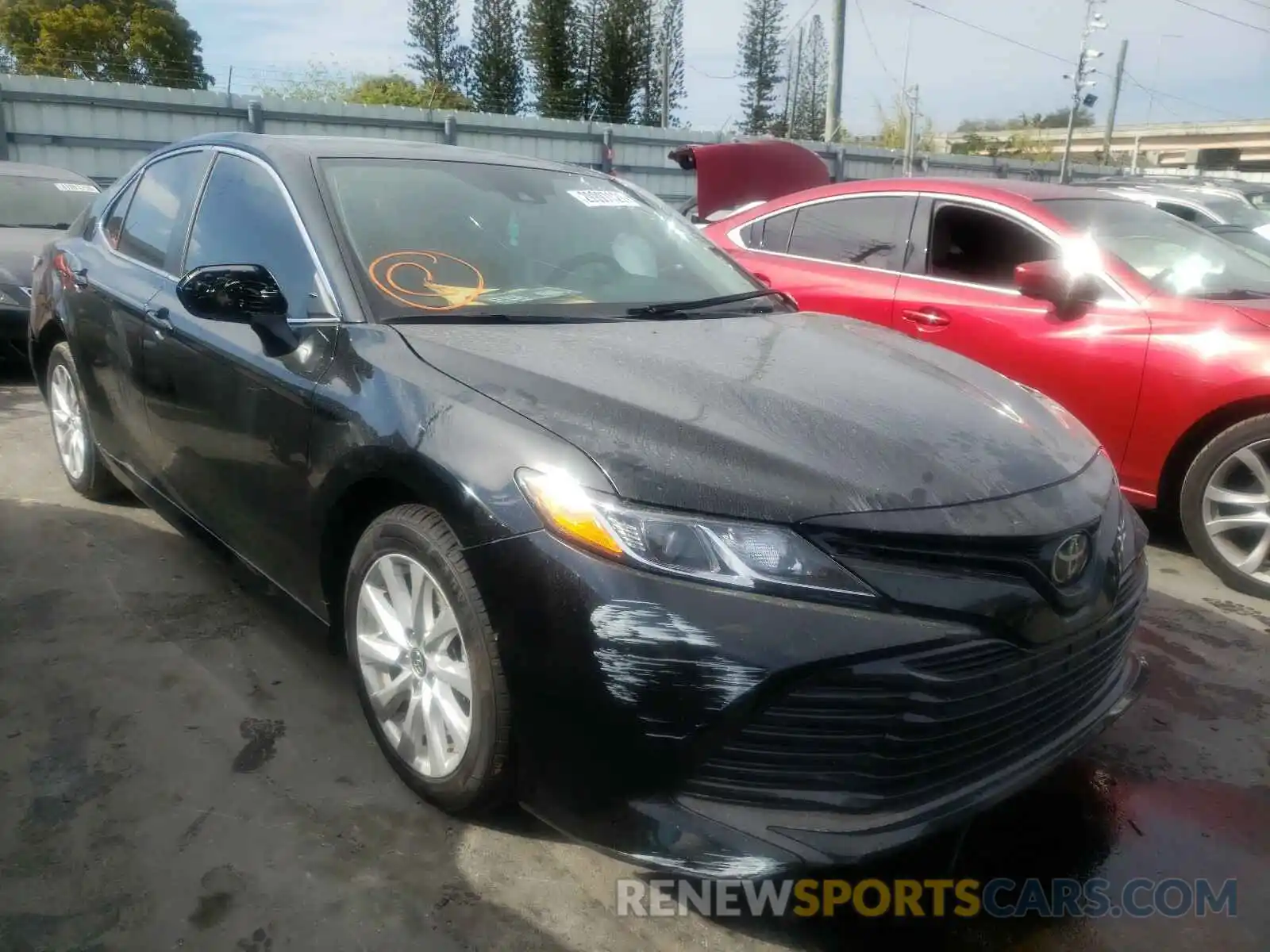 1 Photograph of a damaged car 4T1B11HK9KU724360 TOYOTA CAMRY 2019