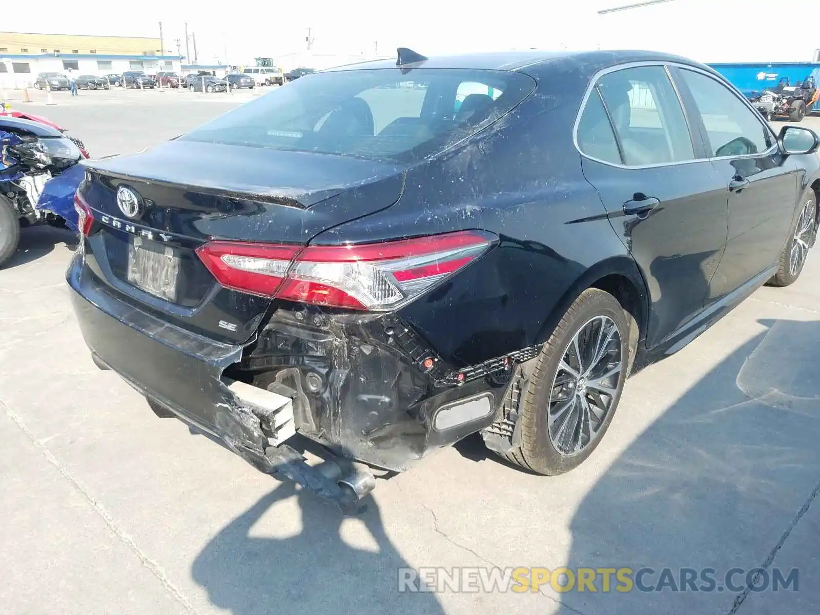 4 Photograph of a damaged car 4T1B11HK9KU725895 TOYOTA CAMRY 2019