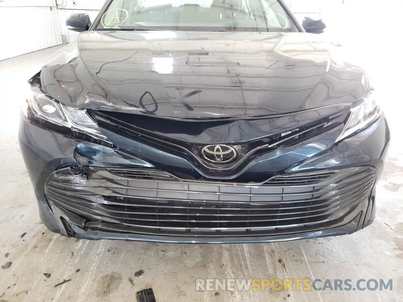 9 Photograph of a damaged car 4T1B11HK9KU727260 TOYOTA CAMRY 2019