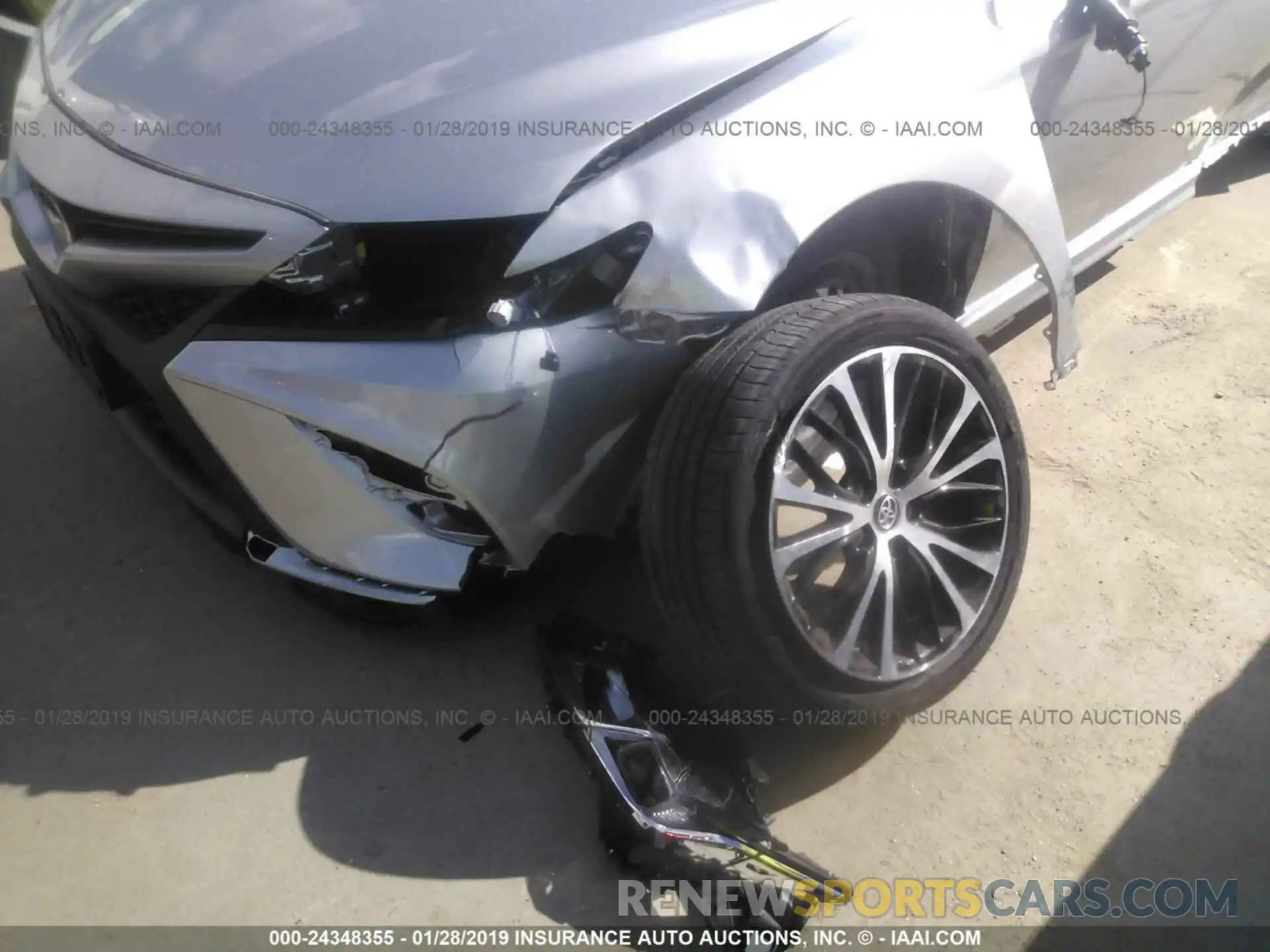 6 Photograph of a damaged car 4T1B11HK9KU728022 TOYOTA CAMRY 2019