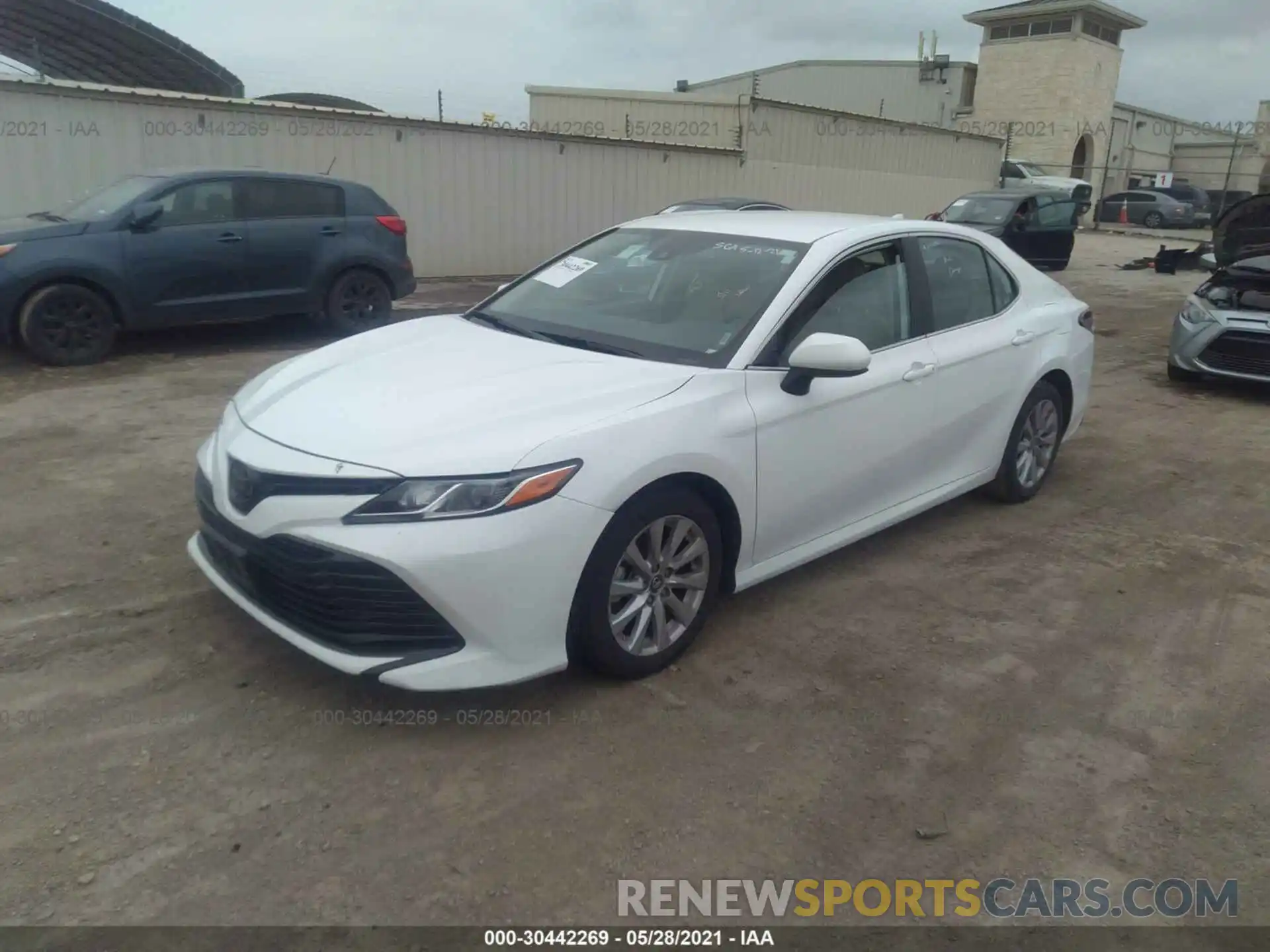 2 Photograph of a damaged car 4T1B11HK9KU730126 TOYOTA CAMRY 2019