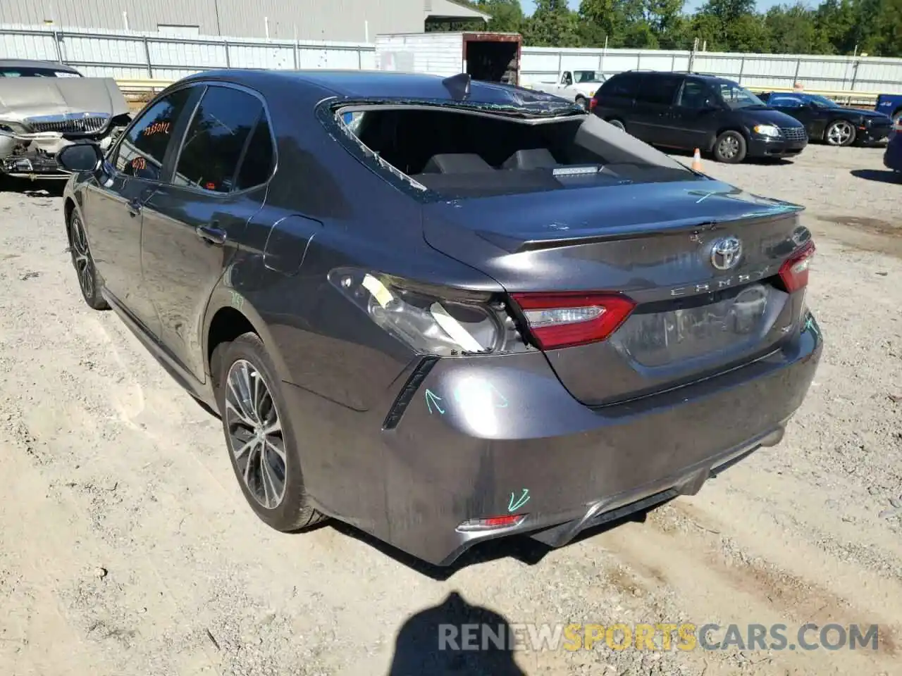 3 Photograph of a damaged car 4T1B11HK9KU732474 TOYOTA CAMRY 2019