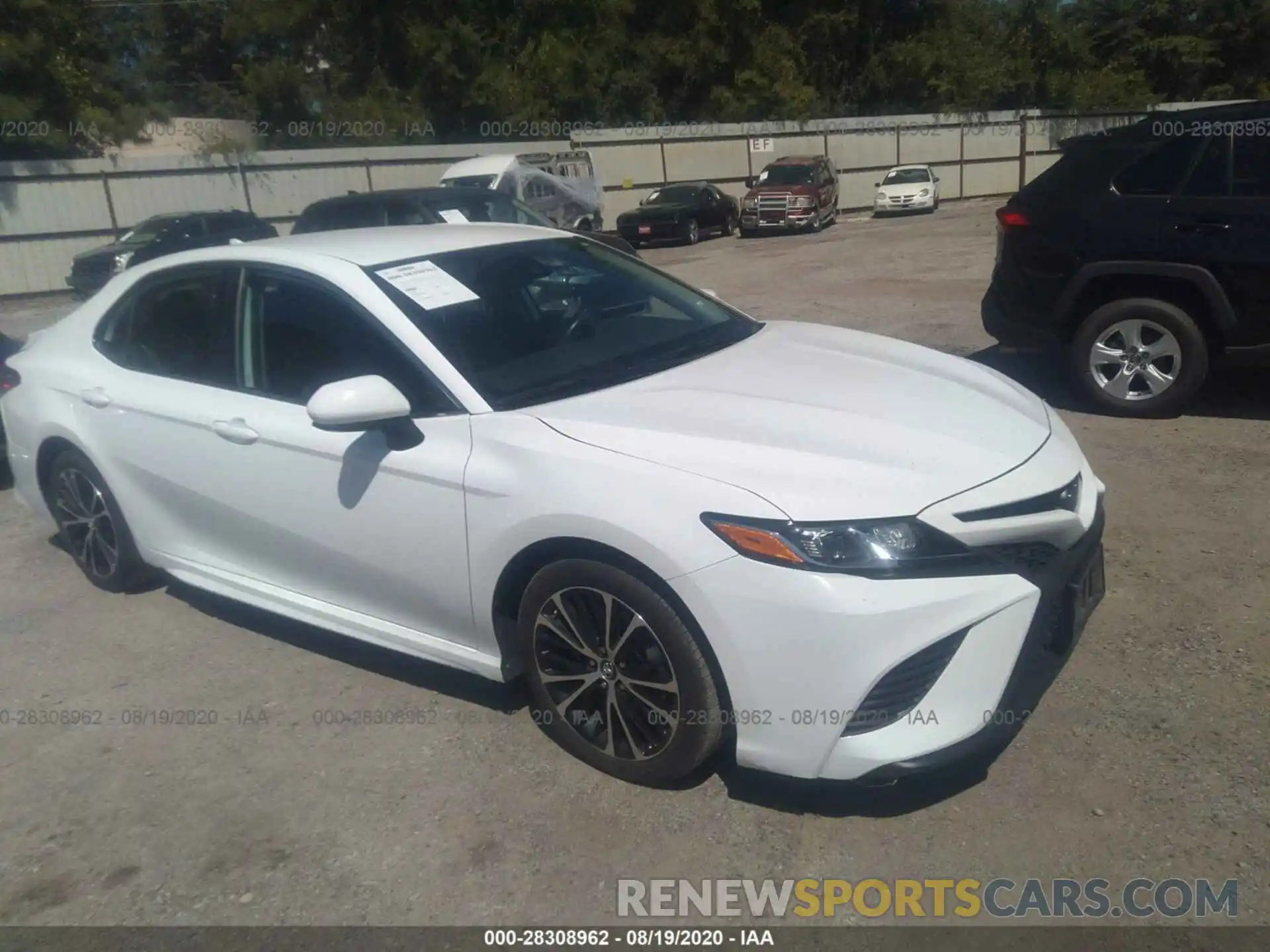 1 Photograph of a damaged car 4T1B11HK9KU734578 TOYOTA CAMRY 2019