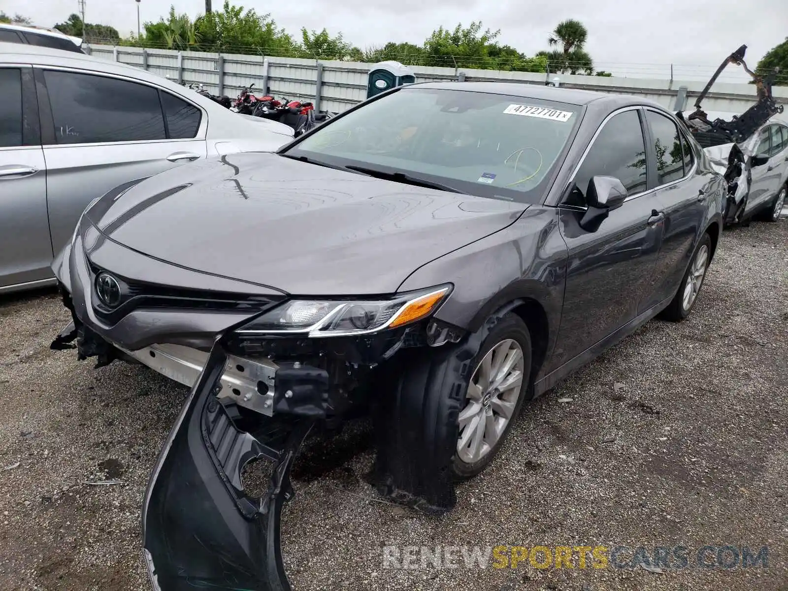 2 Photograph of a damaged car 4T1B11HK9KU737318 TOYOTA CAMRY 2019