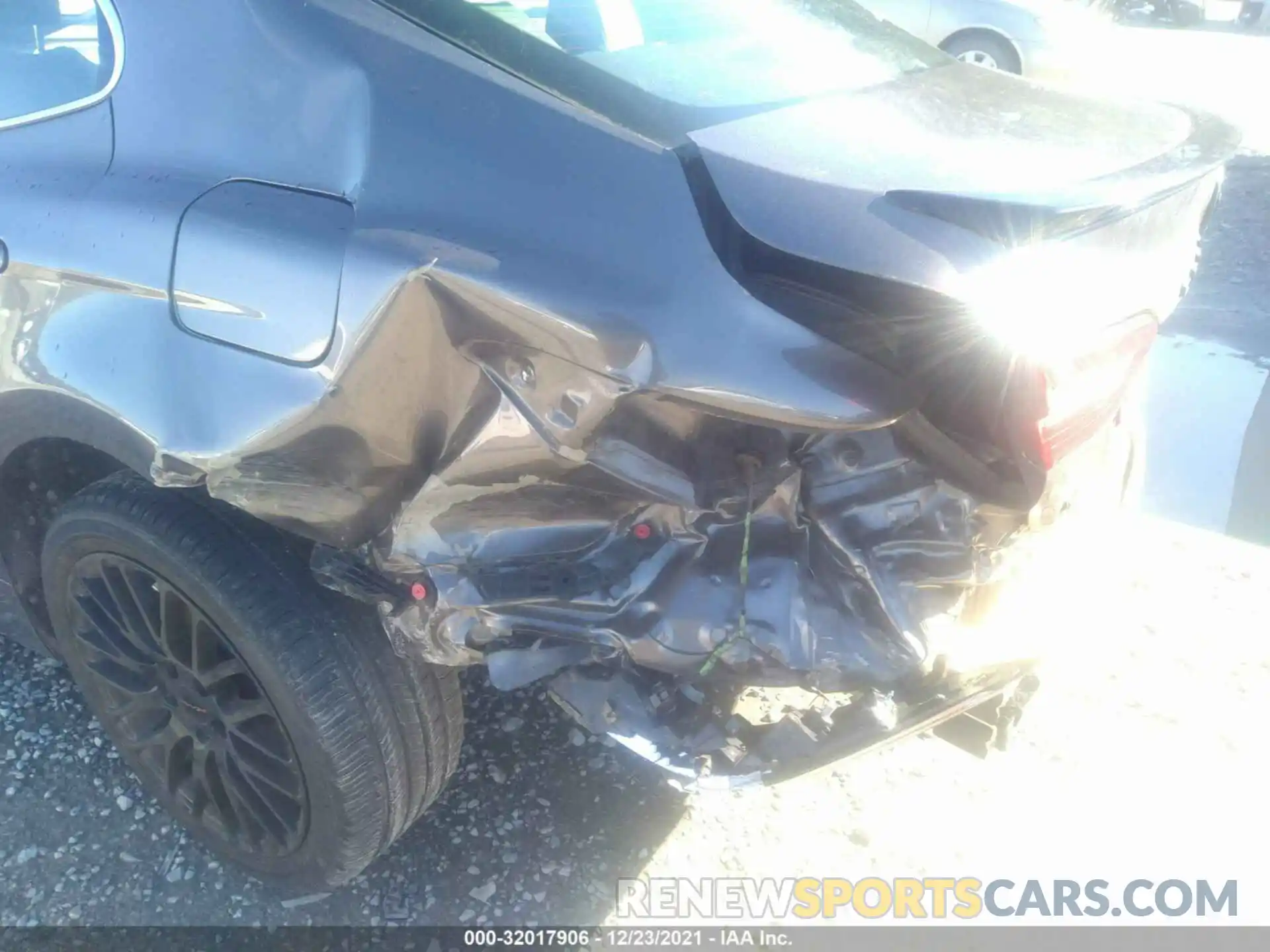 6 Photograph of a damaged car 4T1B11HK9KU737500 TOYOTA CAMRY 2019