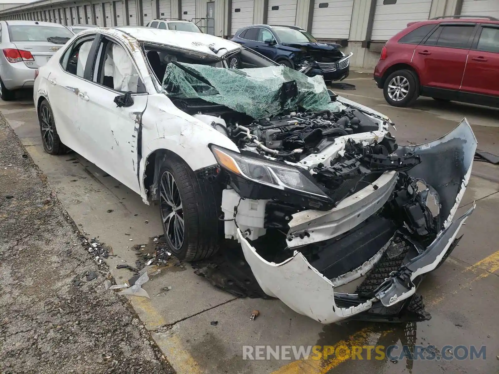 1 Photograph of a damaged car 4T1B11HK9KU738680 TOYOTA CAMRY 2019