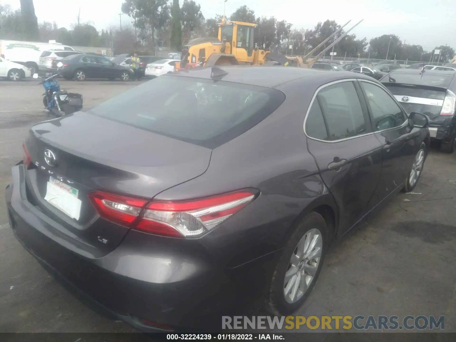 4 Photograph of a damaged car 4T1B11HK9KU739974 TOYOTA CAMRY 2019