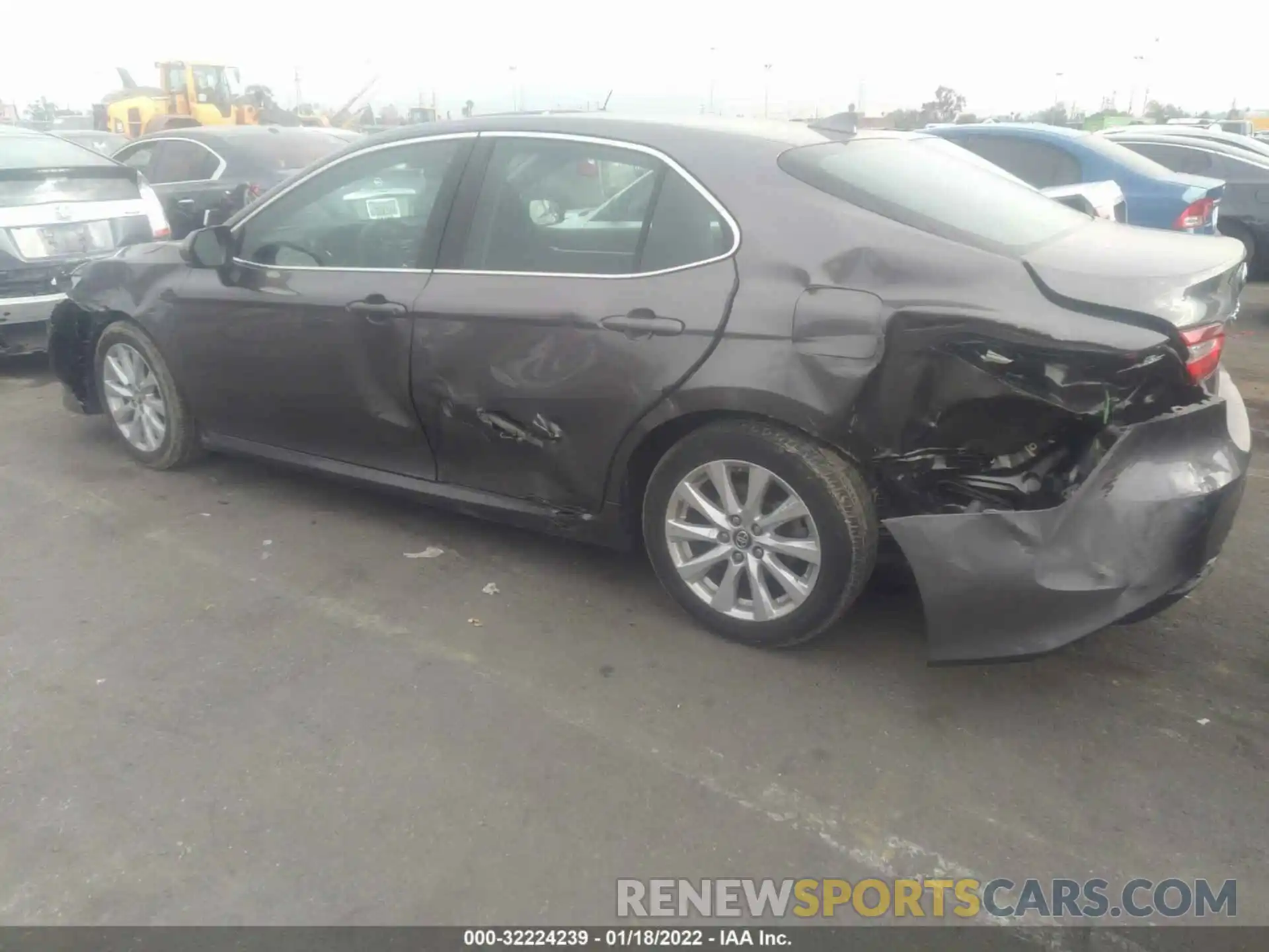 6 Photograph of a damaged car 4T1B11HK9KU739974 TOYOTA CAMRY 2019