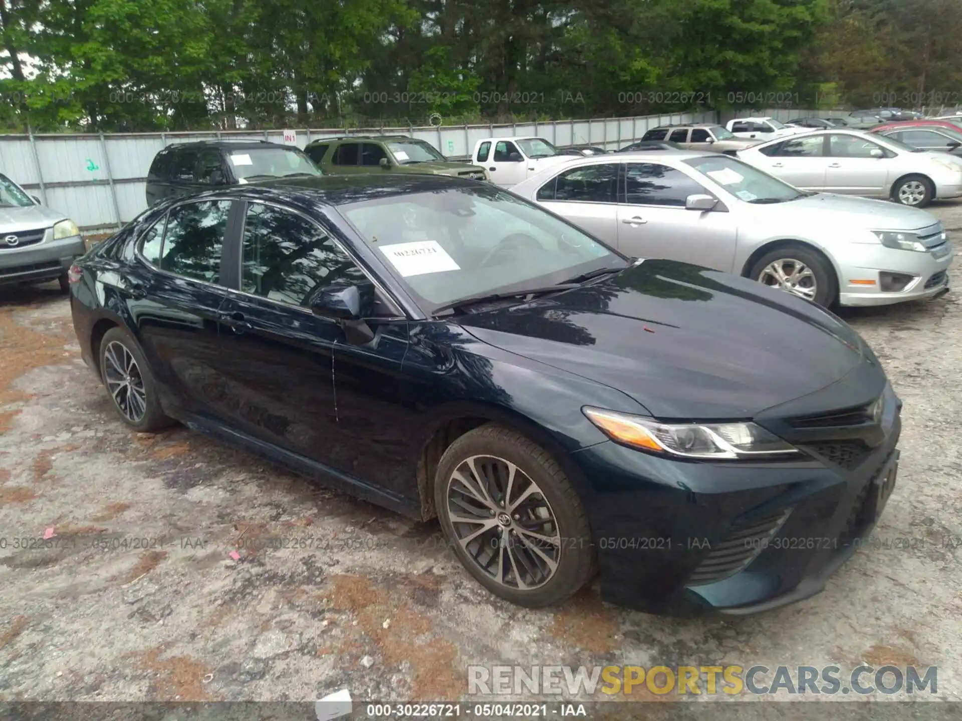 1 Photograph of a damaged car 4T1B11HK9KU741112 TOYOTA CAMRY 2019