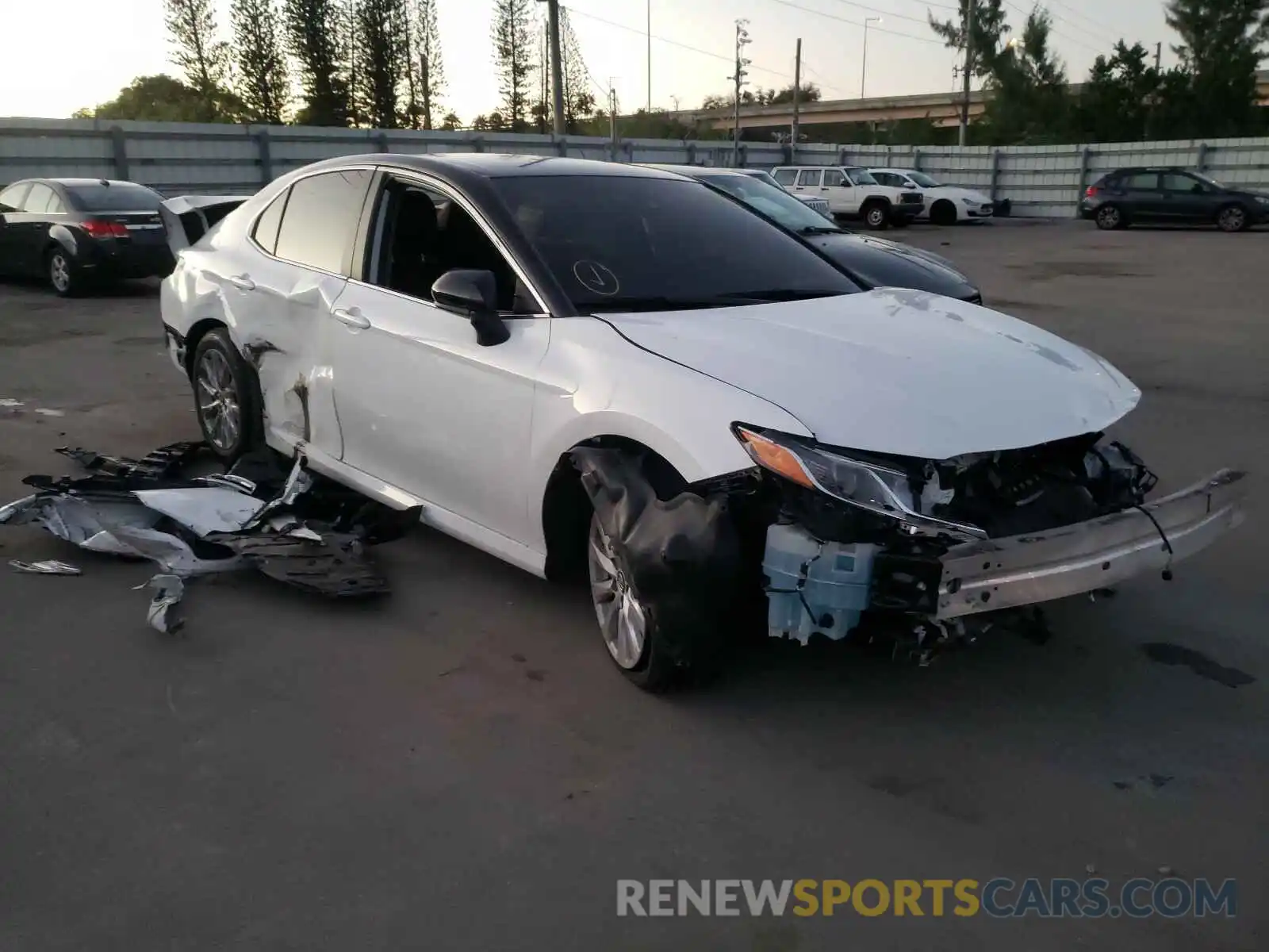 1 Photograph of a damaged car 4T1B11HK9KU741255 TOYOTA CAMRY 2019