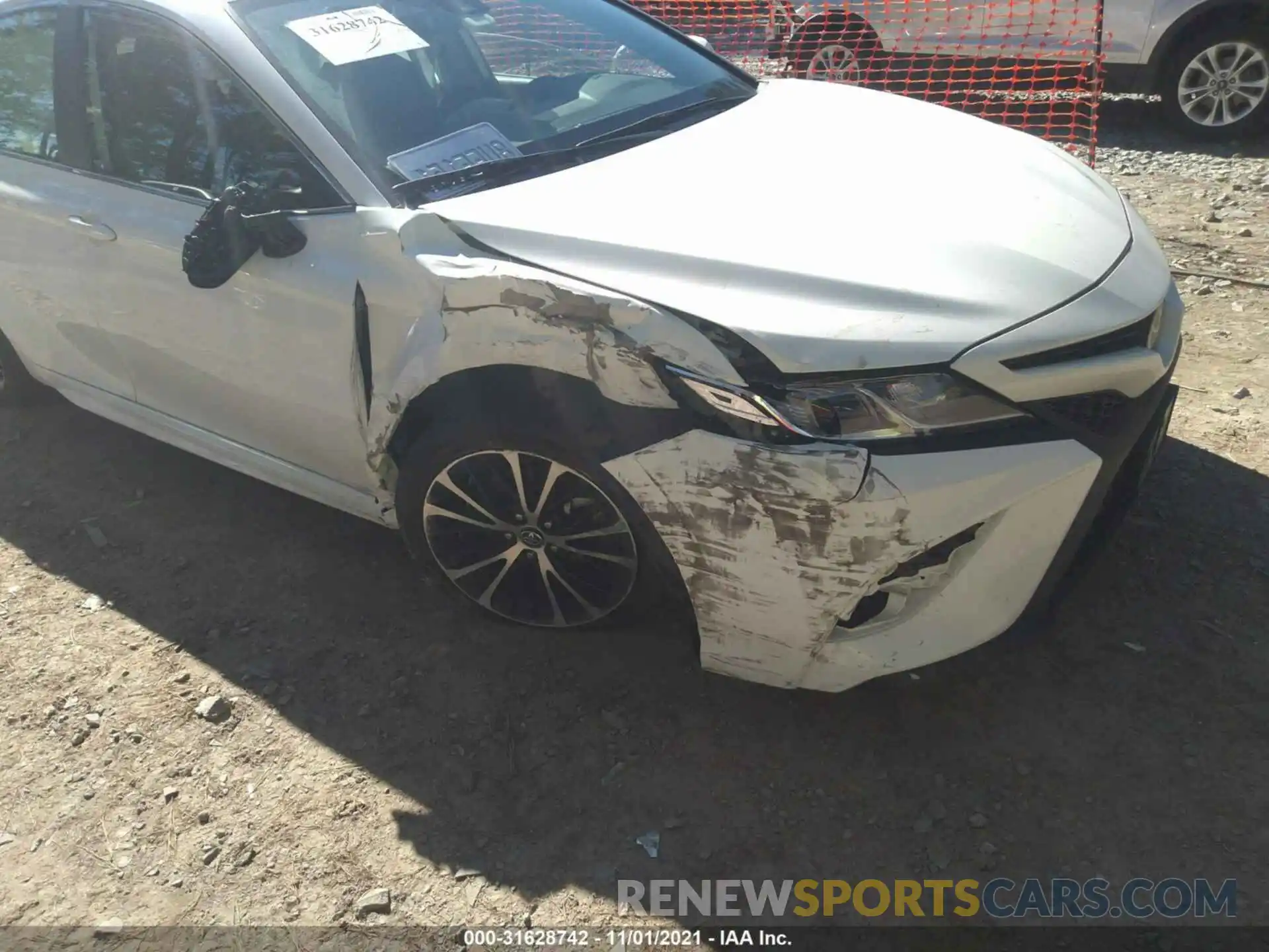 6 Photograph of a damaged car 4T1B11HK9KU742325 TOYOTA CAMRY 2019