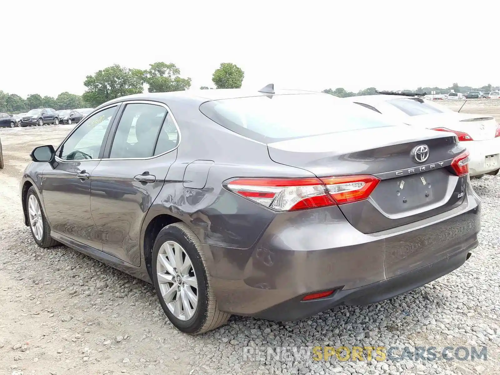 3 Photograph of a damaged car 4T1B11HK9KU742440 TOYOTA CAMRY 2019