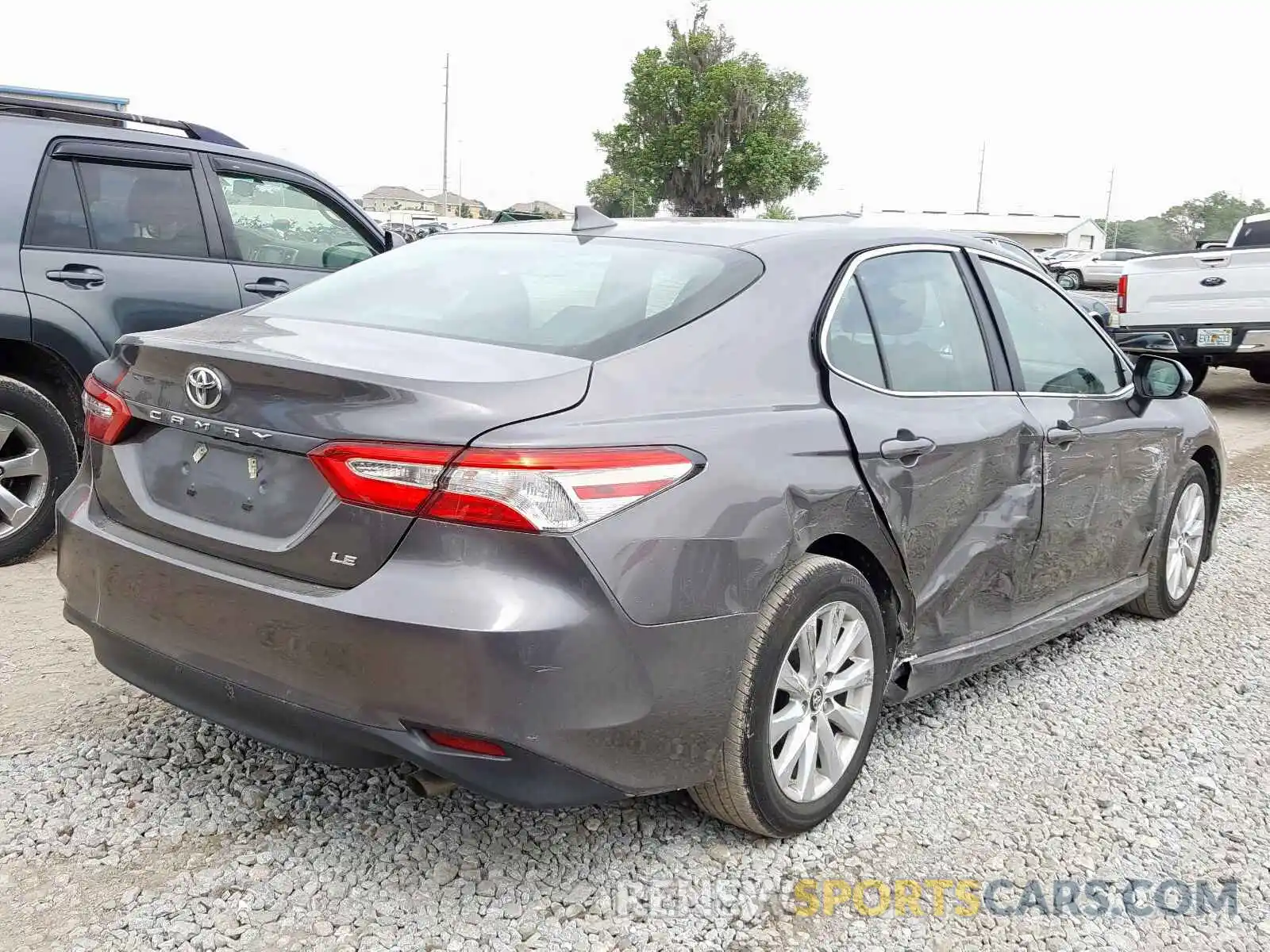 4 Photograph of a damaged car 4T1B11HK9KU742440 TOYOTA CAMRY 2019