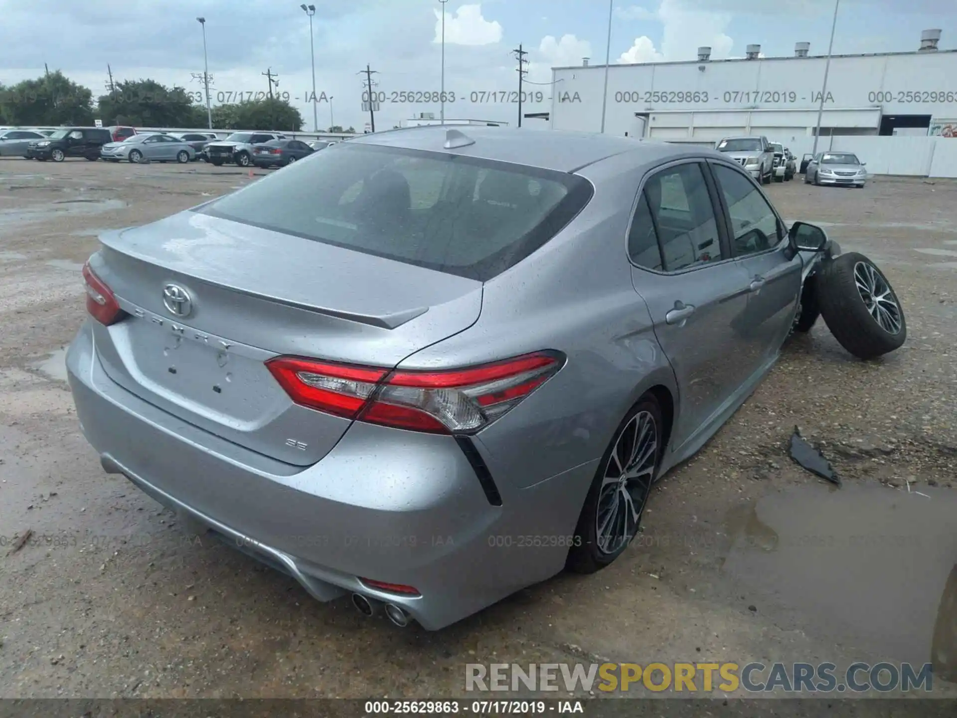 4 Photograph of a damaged car 4T1B11HK9KU742597 TOYOTA CAMRY 2019