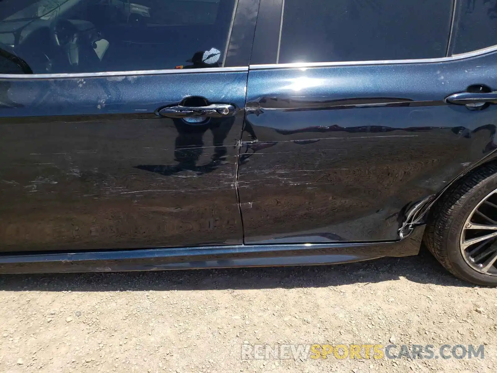 9 Photograph of a damaged car 4T1B11HK9KU744463 TOYOTA CAMRY 2019