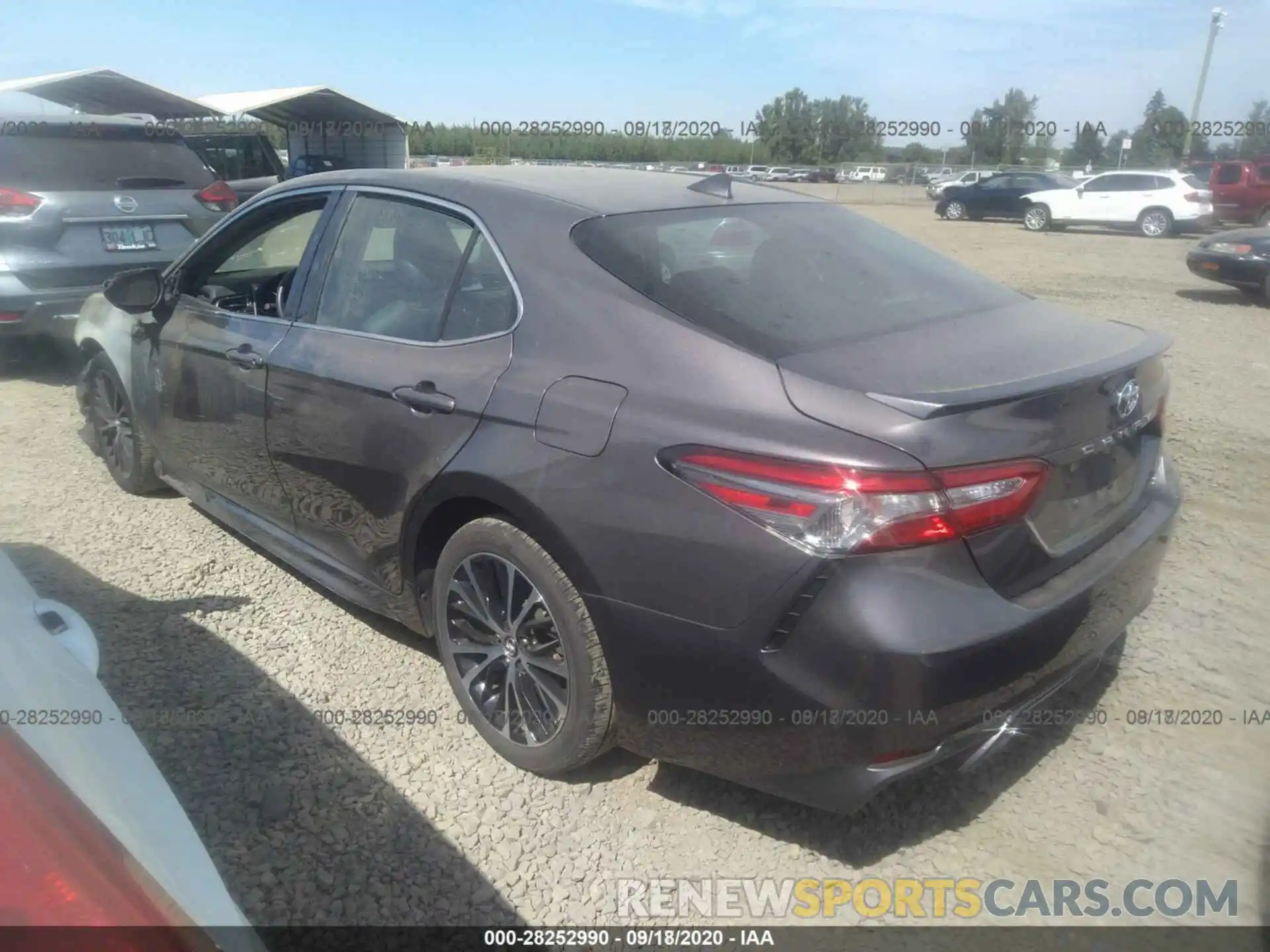 14 Photograph of a damaged car 4T1B11HK9KU745094 TOYOTA CAMRY 2019