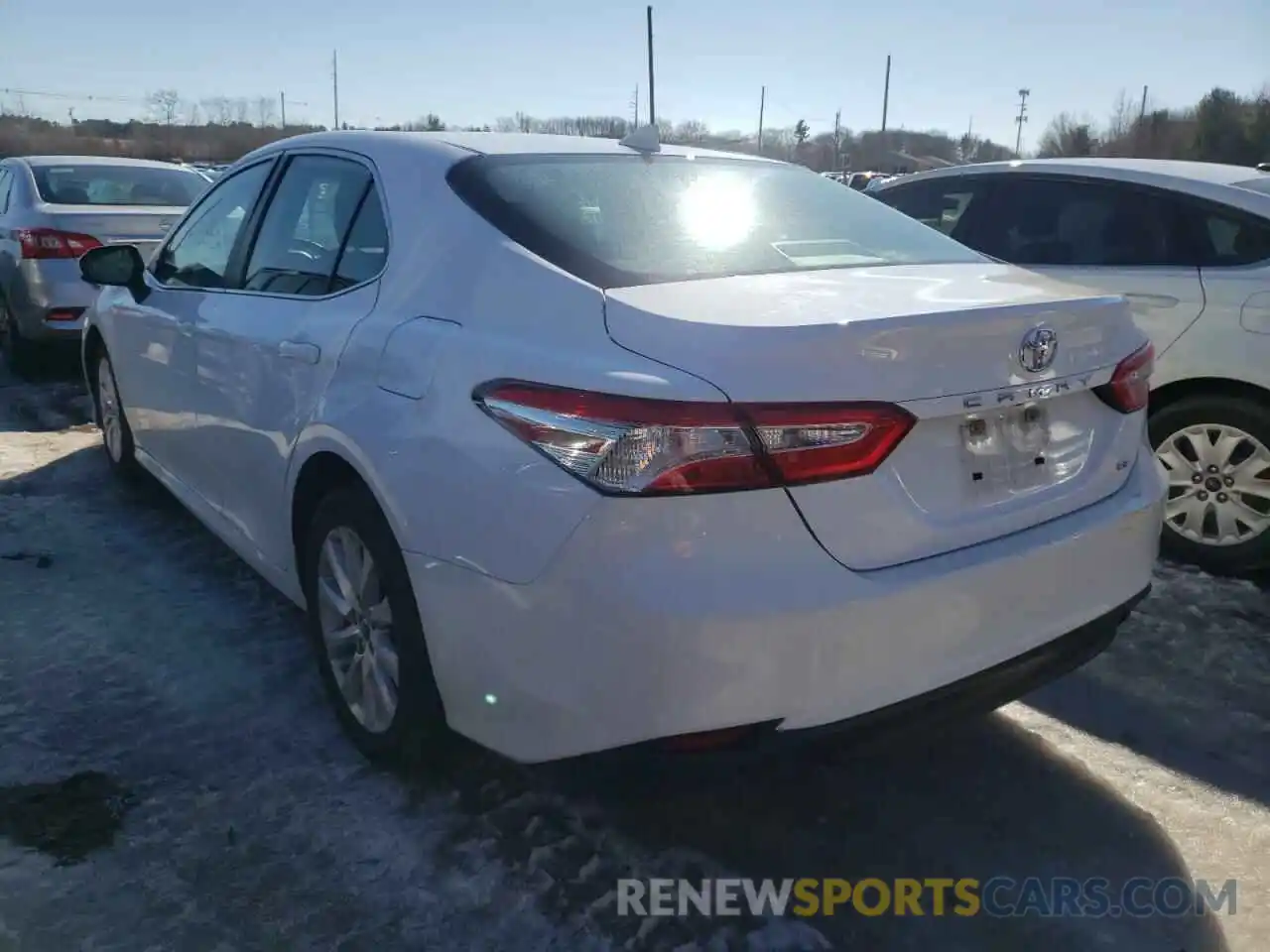 3 Photograph of a damaged car 4T1B11HK9KU746567 TOYOTA CAMRY 2019