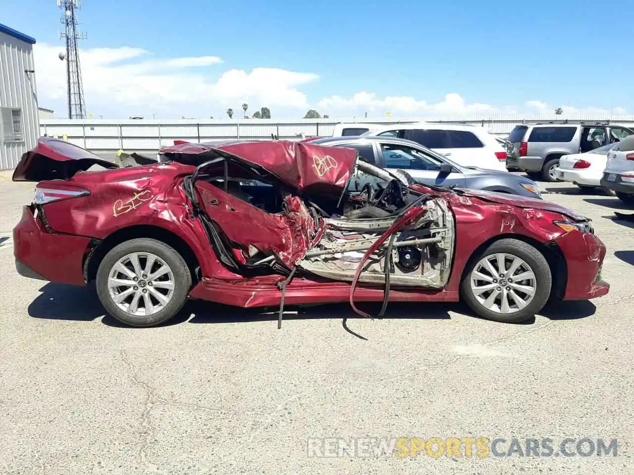 9 Photograph of a damaged car 4T1B11HK9KU752482 TOYOTA CAMRY 2019