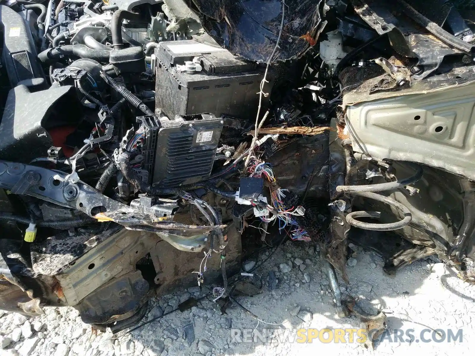 10 Photograph of a damaged car 4T1B11HK9KU752756 TOYOTA CAMRY 2019