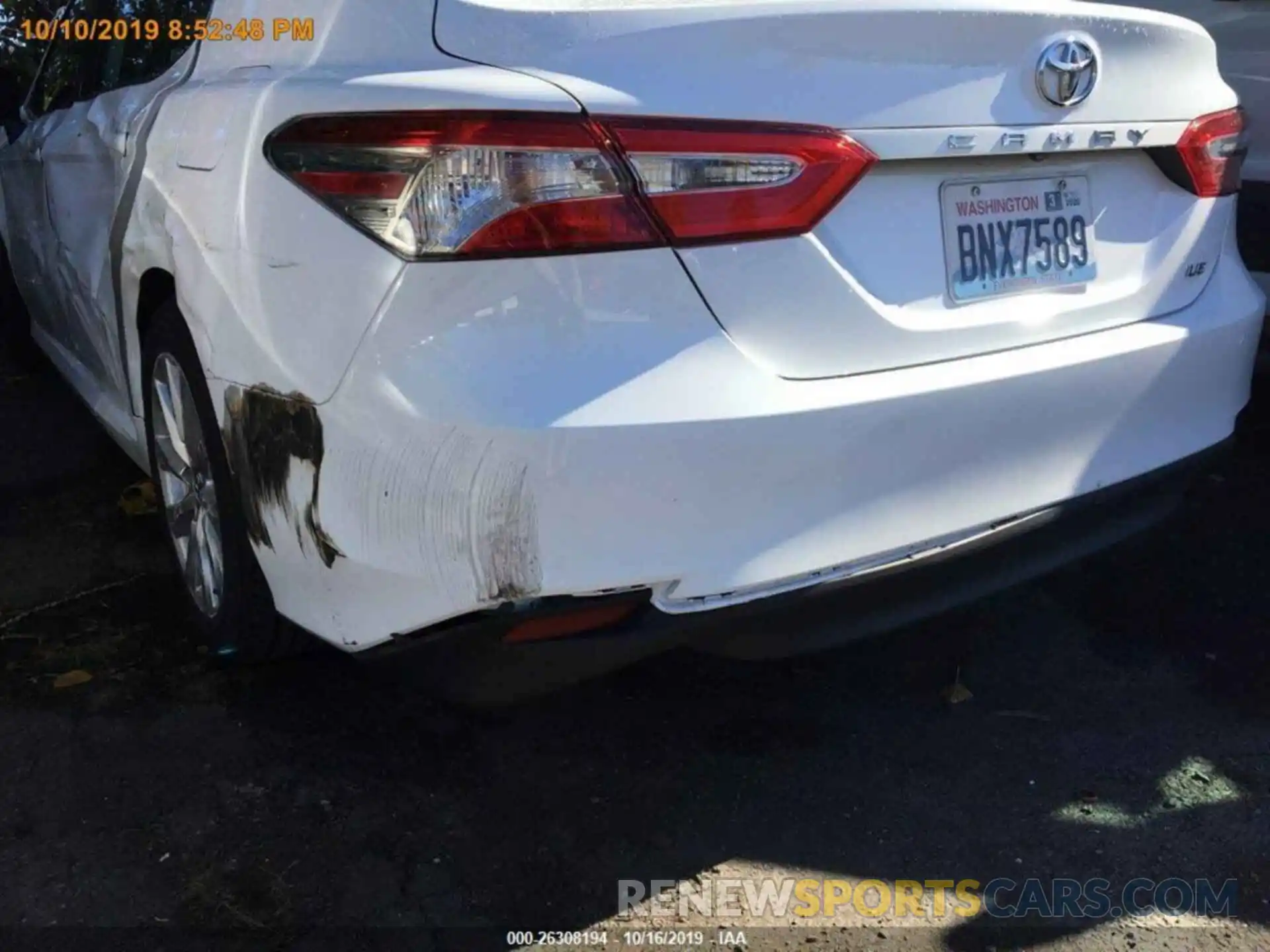 17 Photograph of a damaged car 4T1B11HK9KU754944 TOYOTA CAMRY 2019