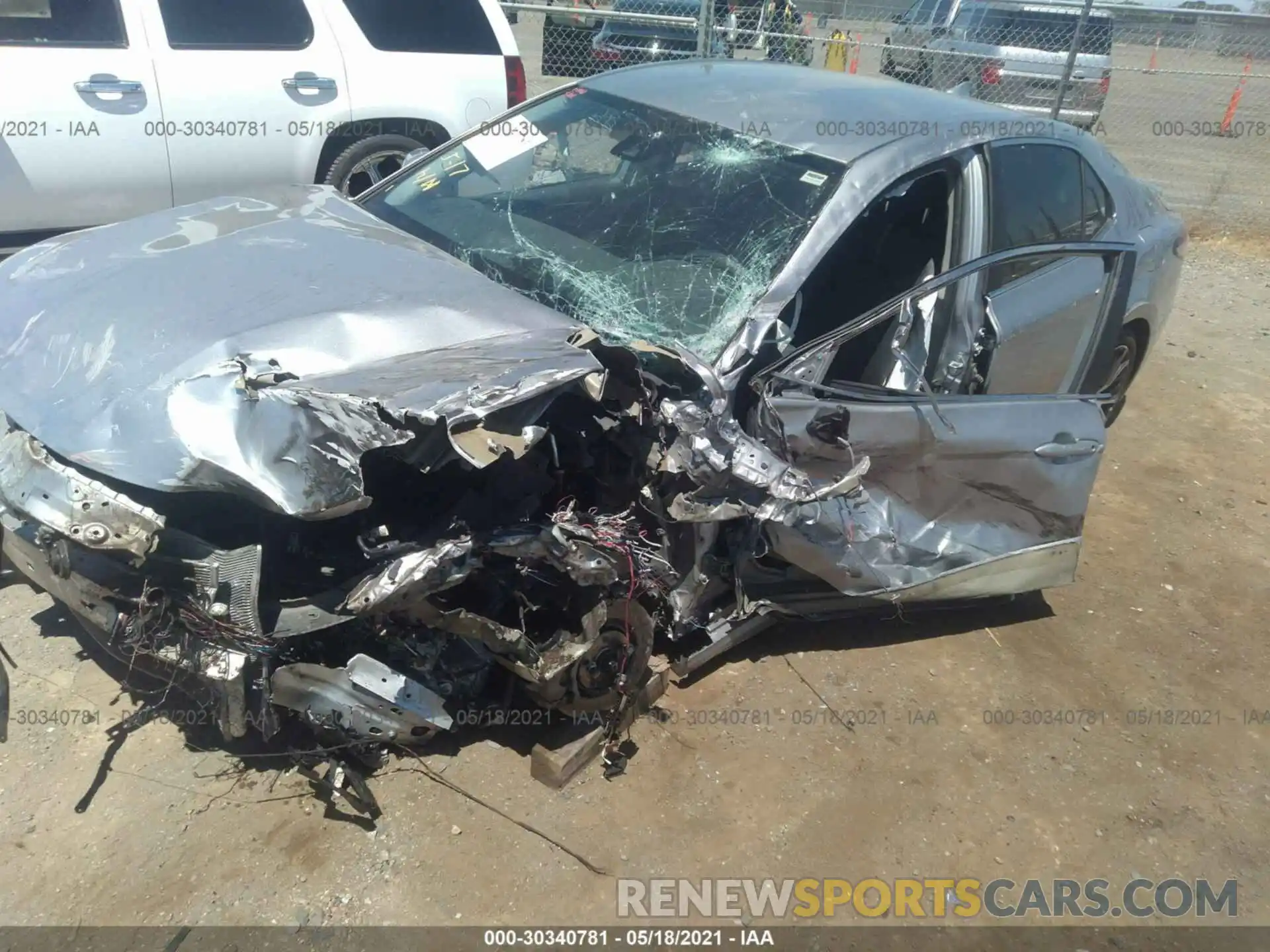 6 Photograph of a damaged car 4T1B11HK9KU755110 TOYOTA CAMRY 2019