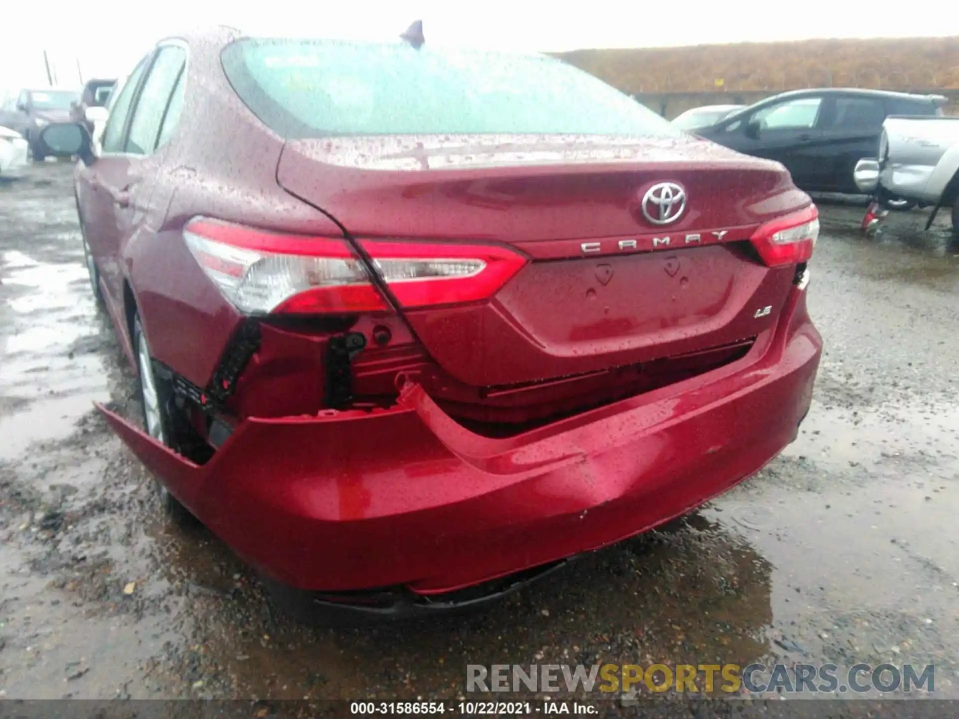 6 Photograph of a damaged car 4T1B11HK9KU755205 TOYOTA CAMRY 2019