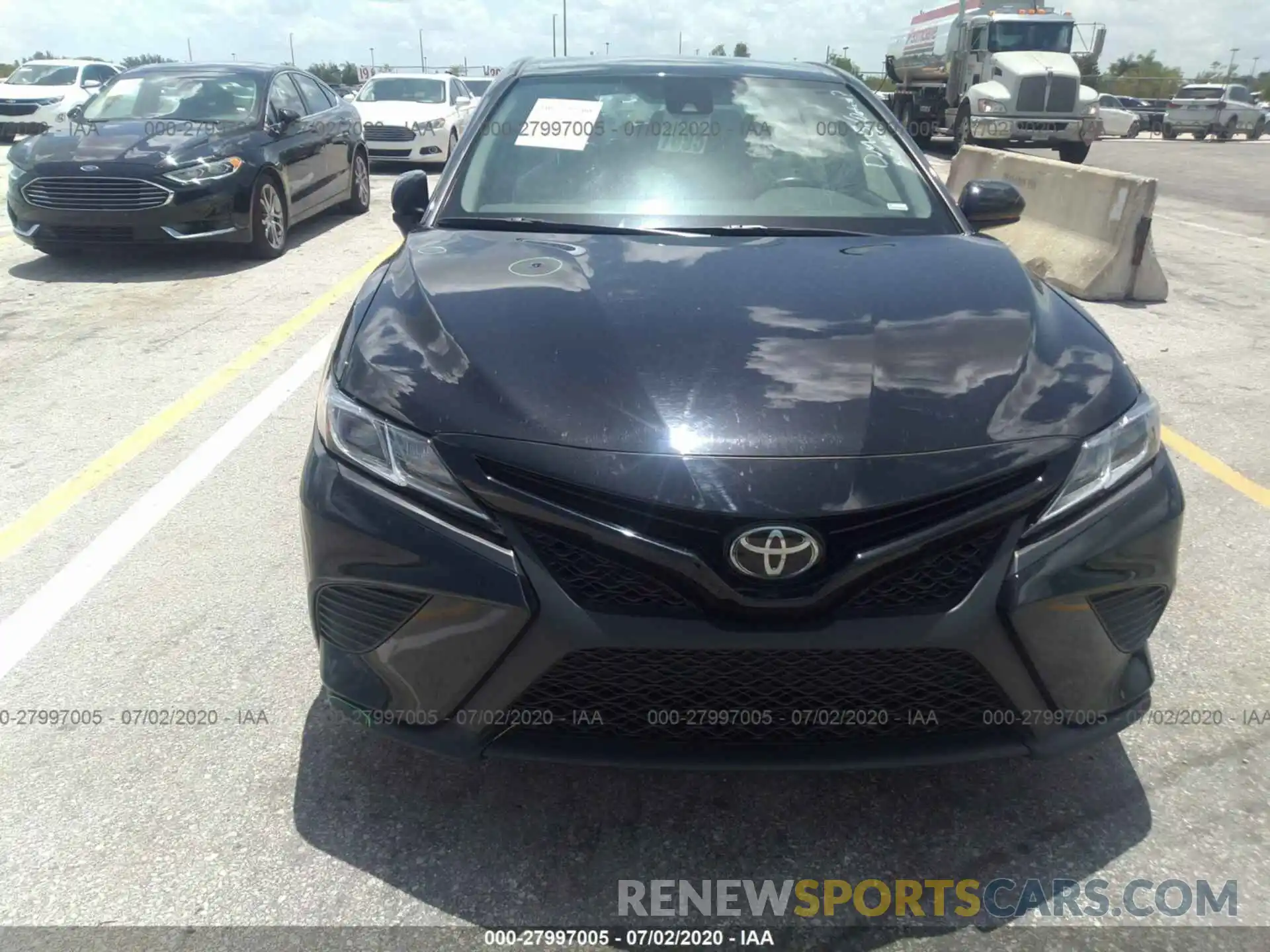 6 Photograph of a damaged car 4T1B11HK9KU755267 TOYOTA CAMRY 2019