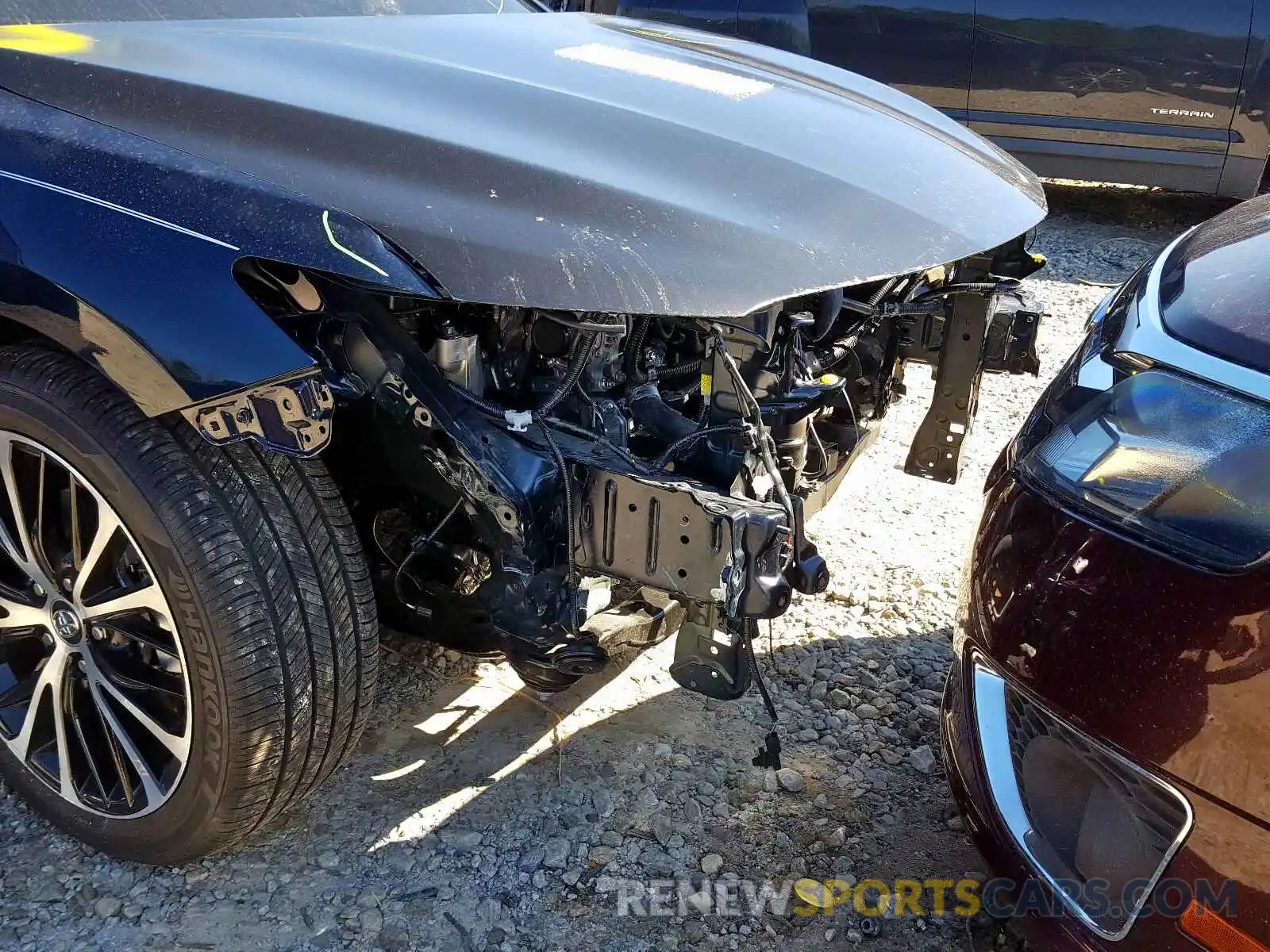 9 Photograph of a damaged car 4T1B11HK9KU756483 TOYOTA CAMRY 2019