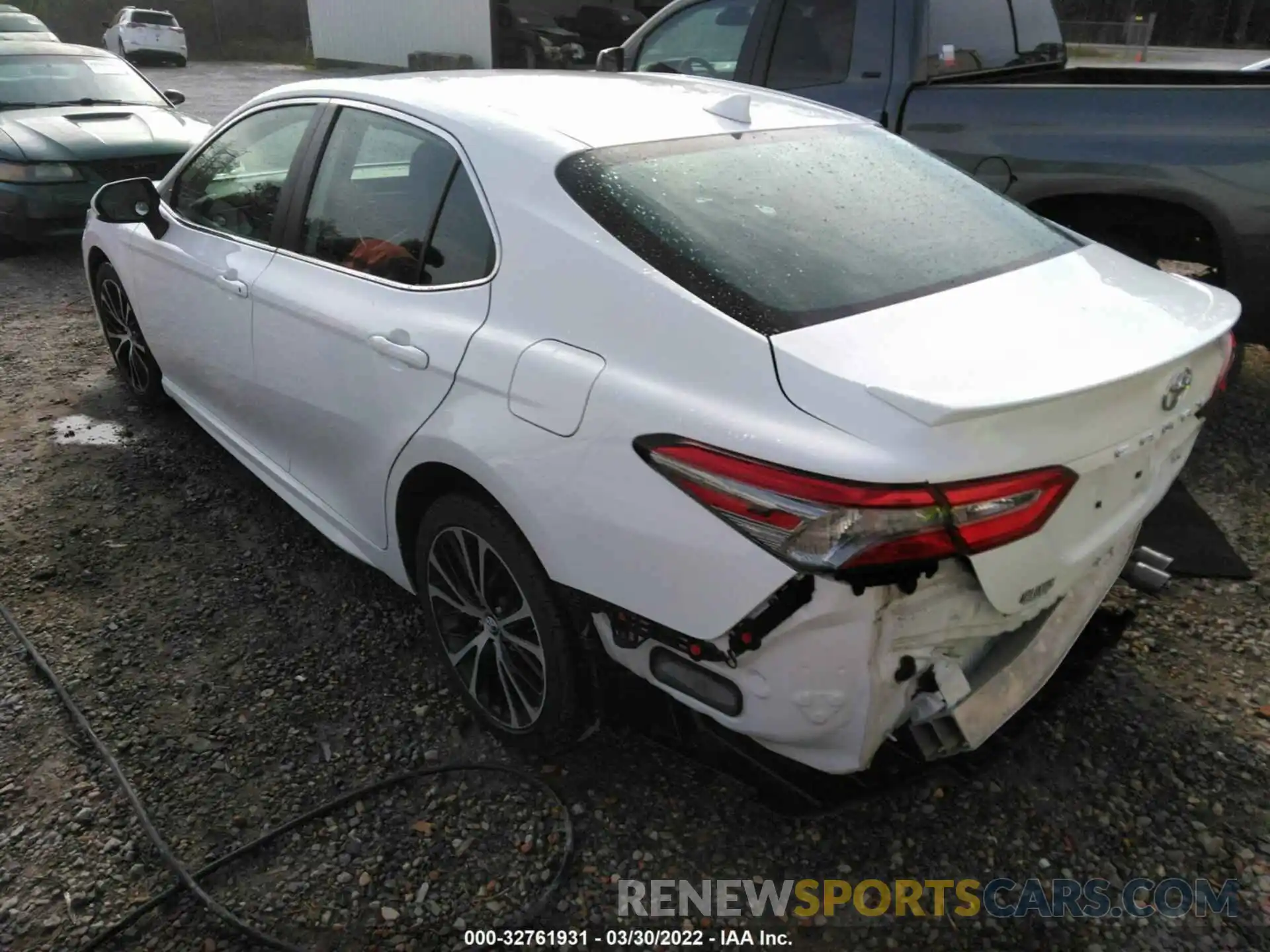 3 Photograph of a damaged car 4T1B11HK9KU756743 TOYOTA CAMRY 2019