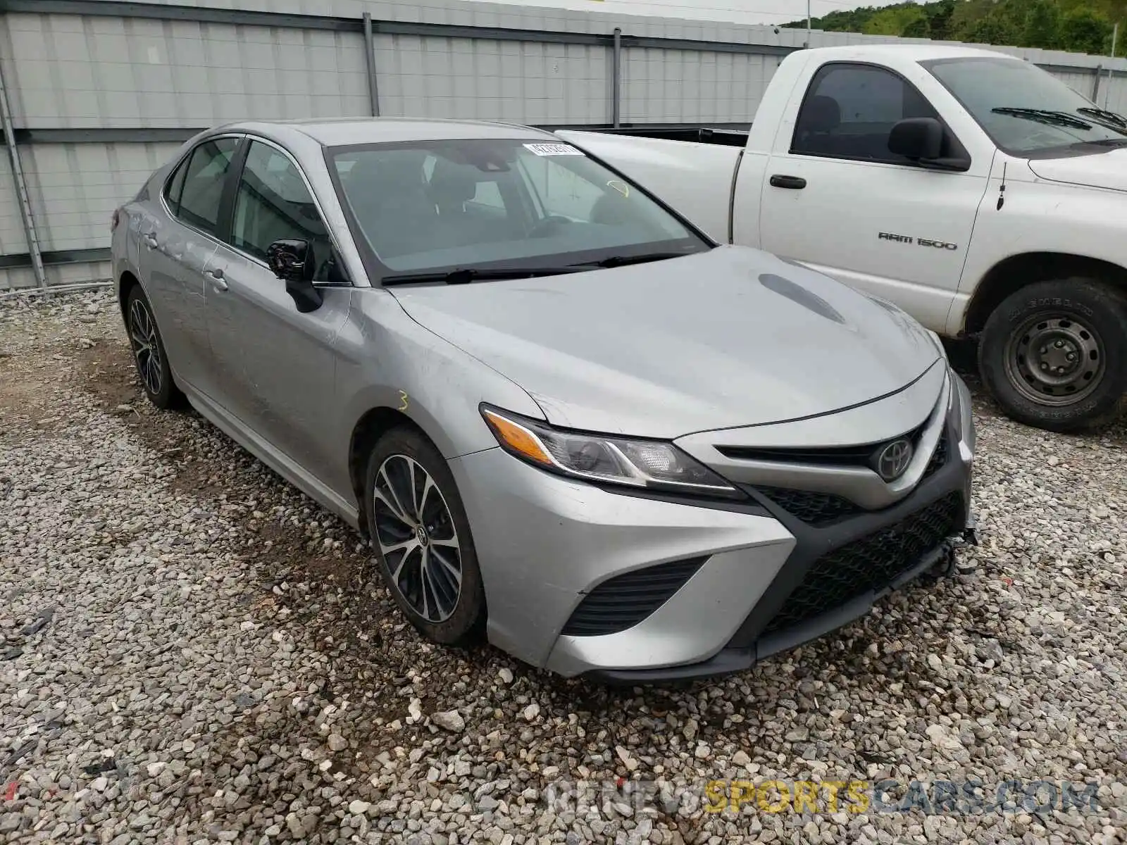 1 Photograph of a damaged car 4T1B11HK9KU756855 TOYOTA CAMRY 2019