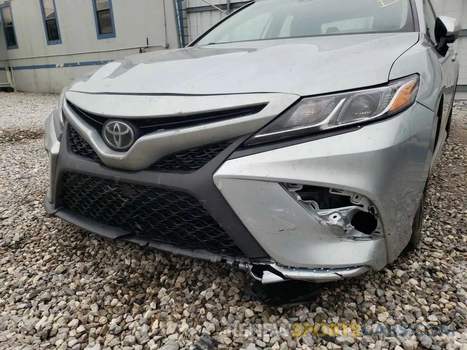 9 Photograph of a damaged car 4T1B11HK9KU756855 TOYOTA CAMRY 2019