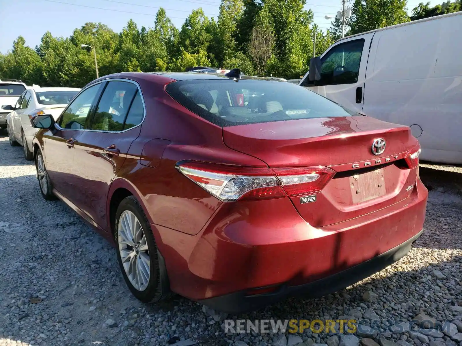 3 Photograph of a damaged car 4T1B11HK9KU758010 TOYOTA CAMRY 2019