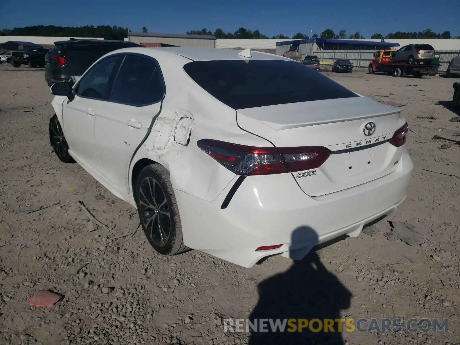 3 Photograph of a damaged car 4T1B11HK9KU759903 TOYOTA CAMRY 2019