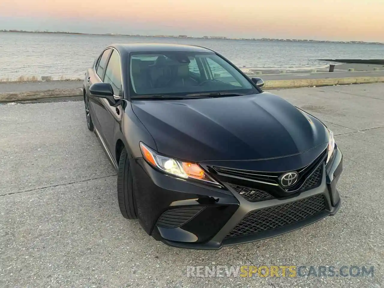 1 Photograph of a damaged car 4T1B11HK9KU760596 TOYOTA CAMRY 2019